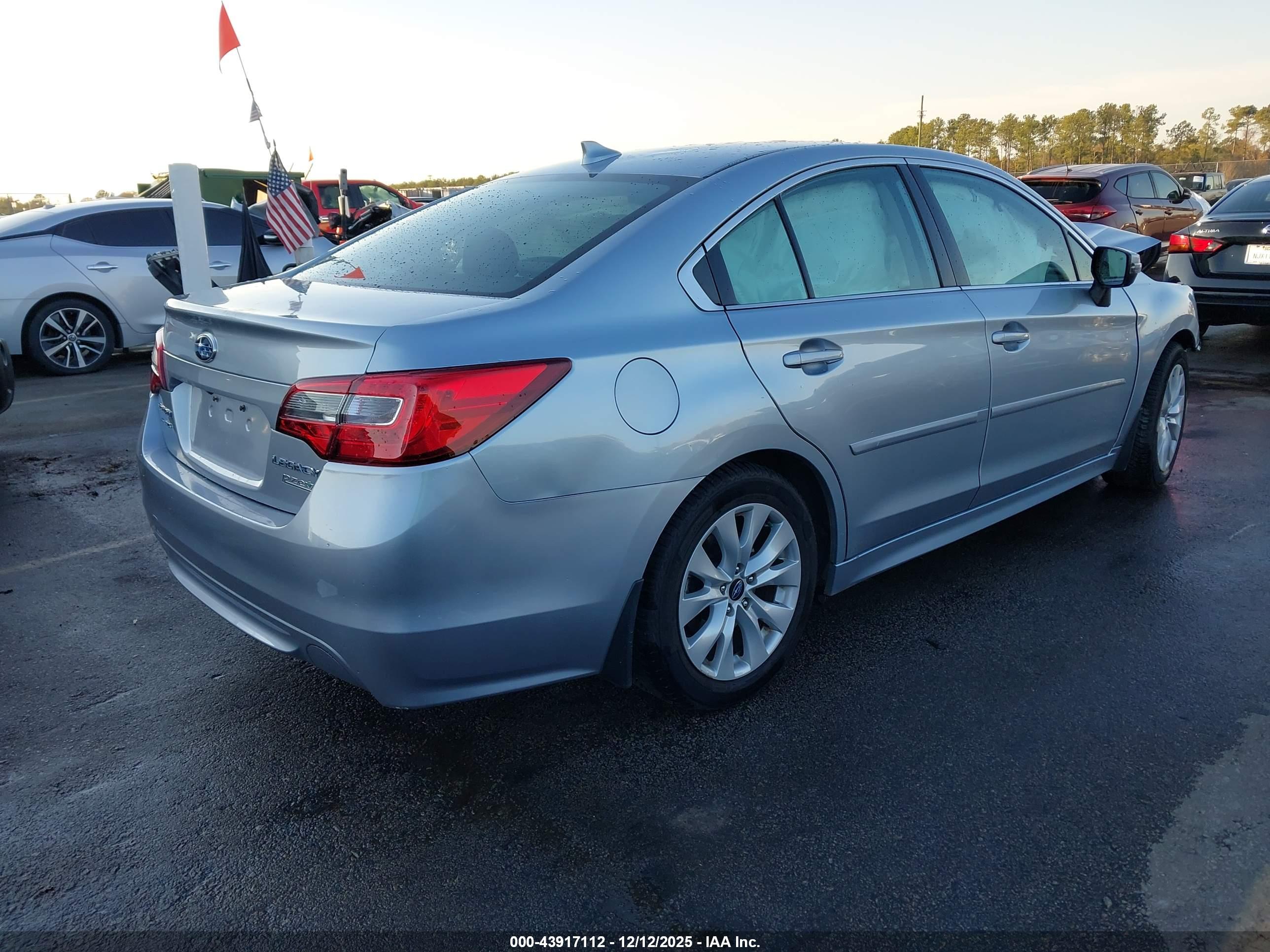 SUBARU LEGACY image 4