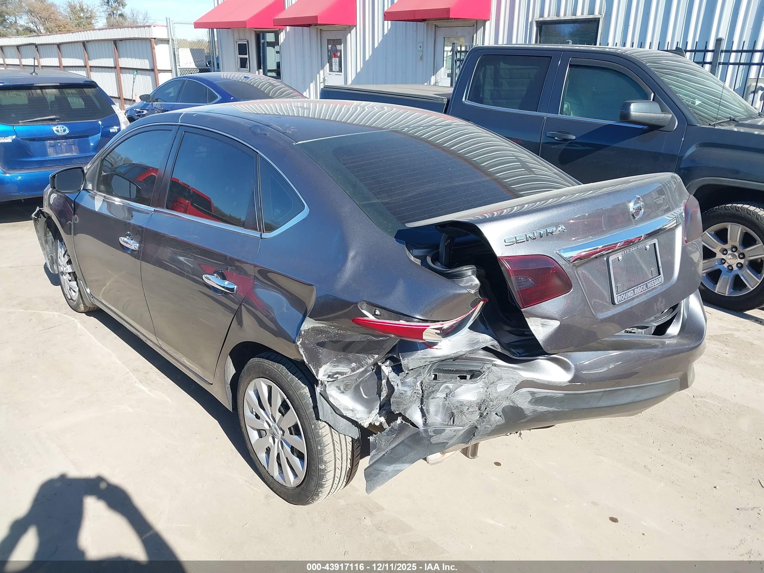 NISSAN SENTRA image 3