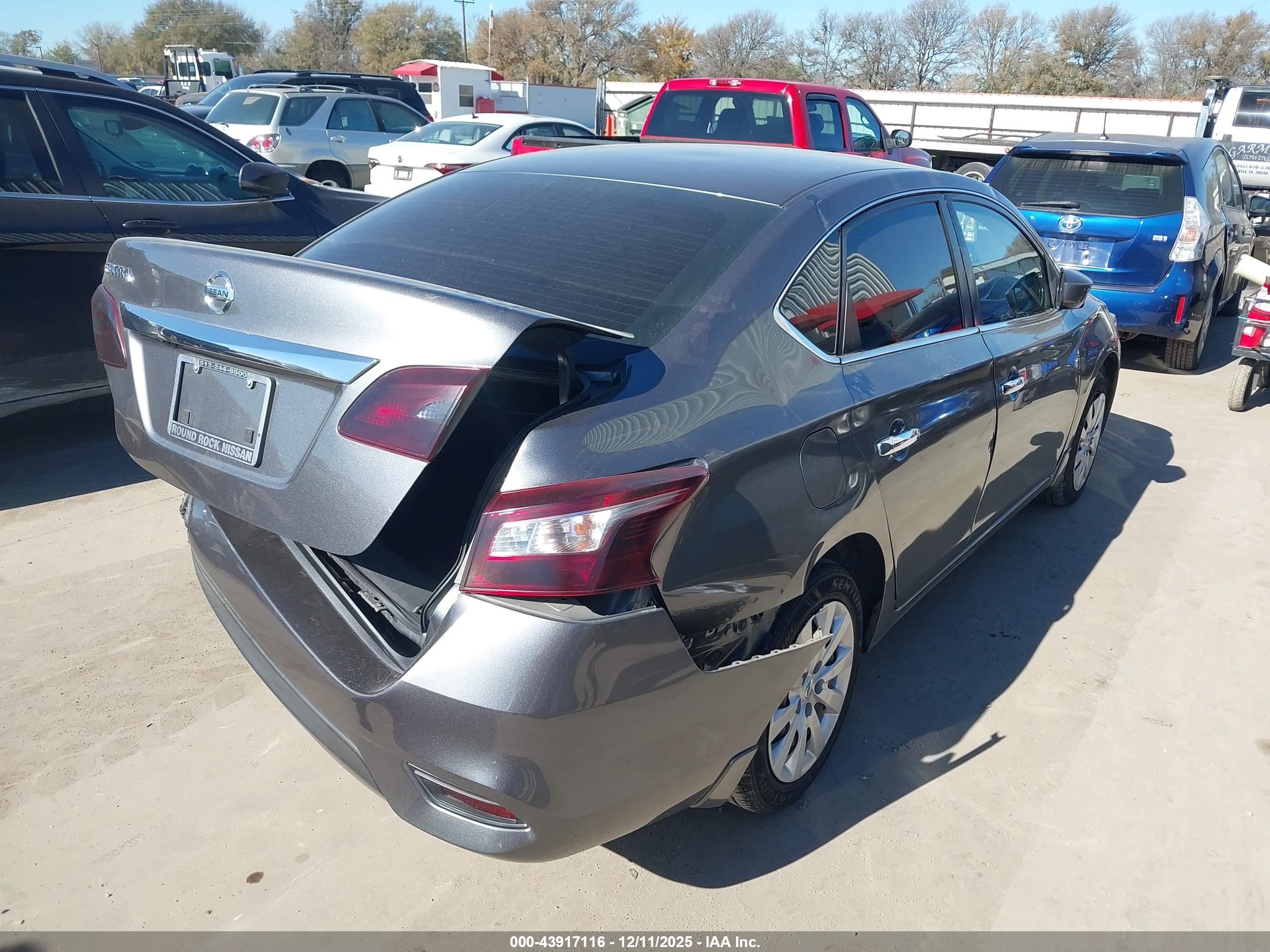 NISSAN SENTRA image 4