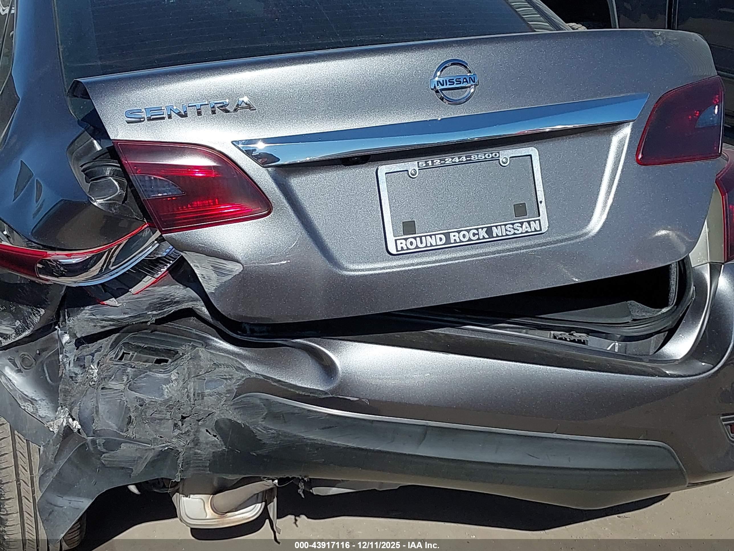 NISSAN SENTRA image 6