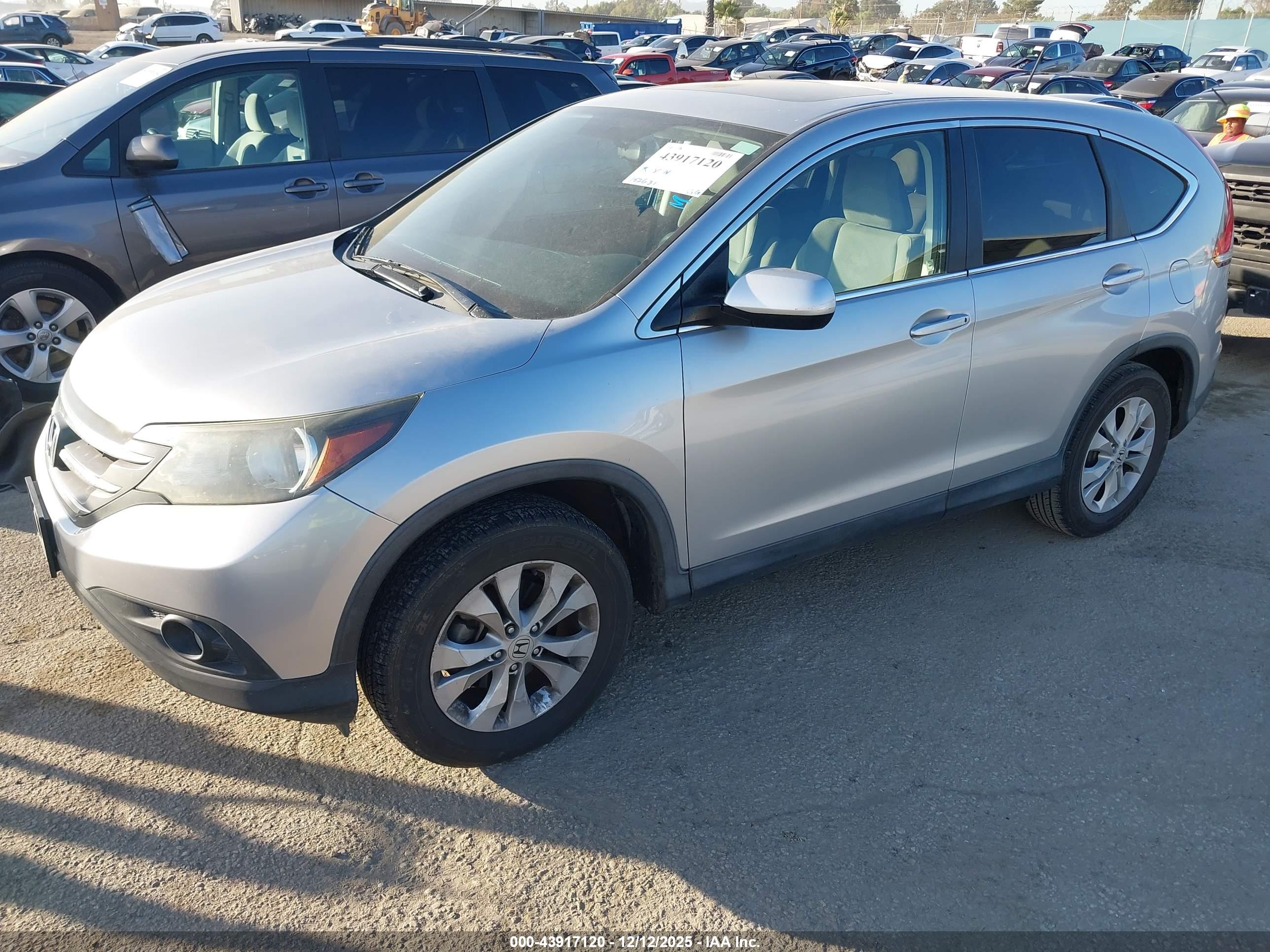 HONDA CR-V image 2