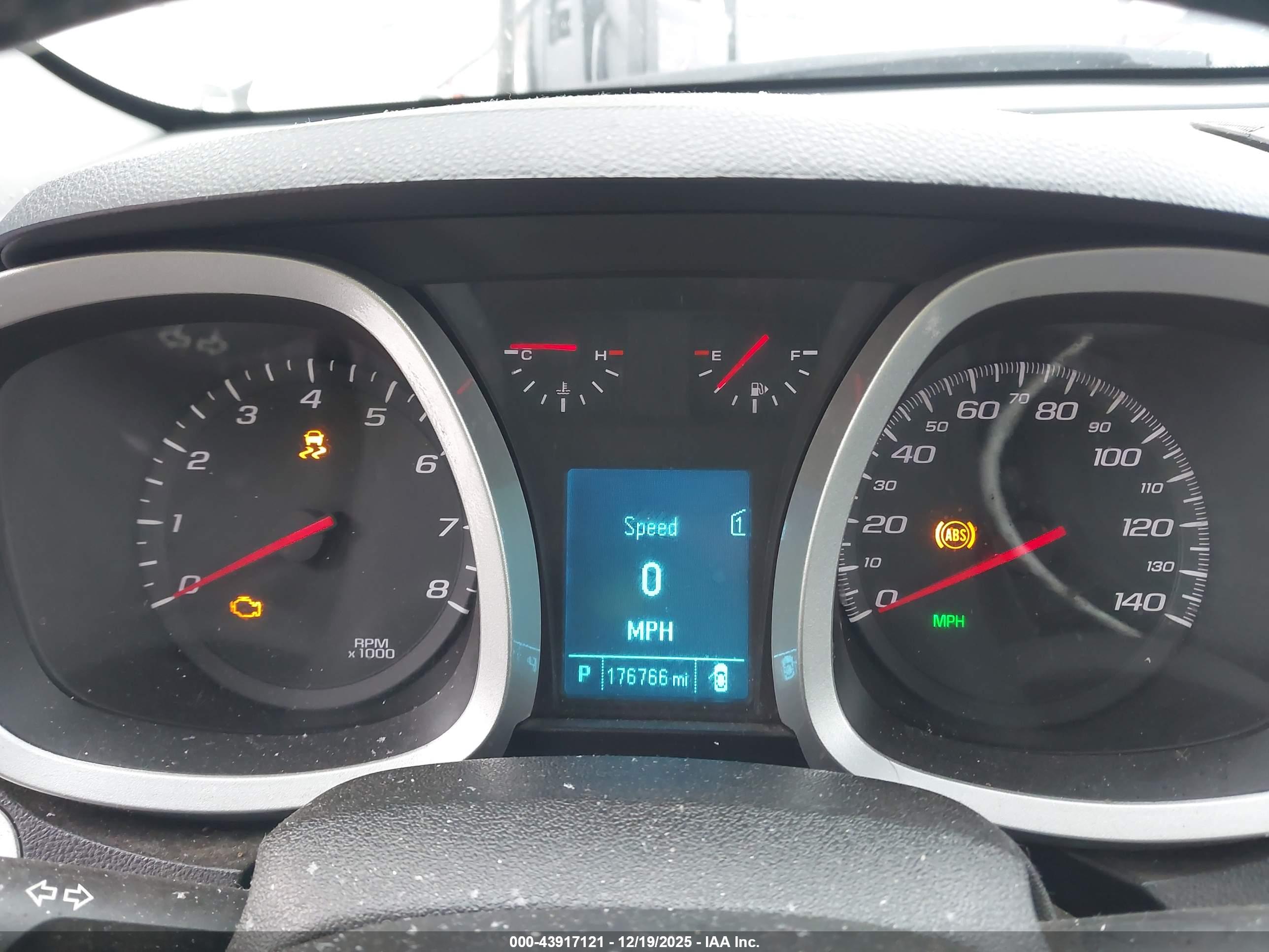 CHEVROLET EQUINOX image 7