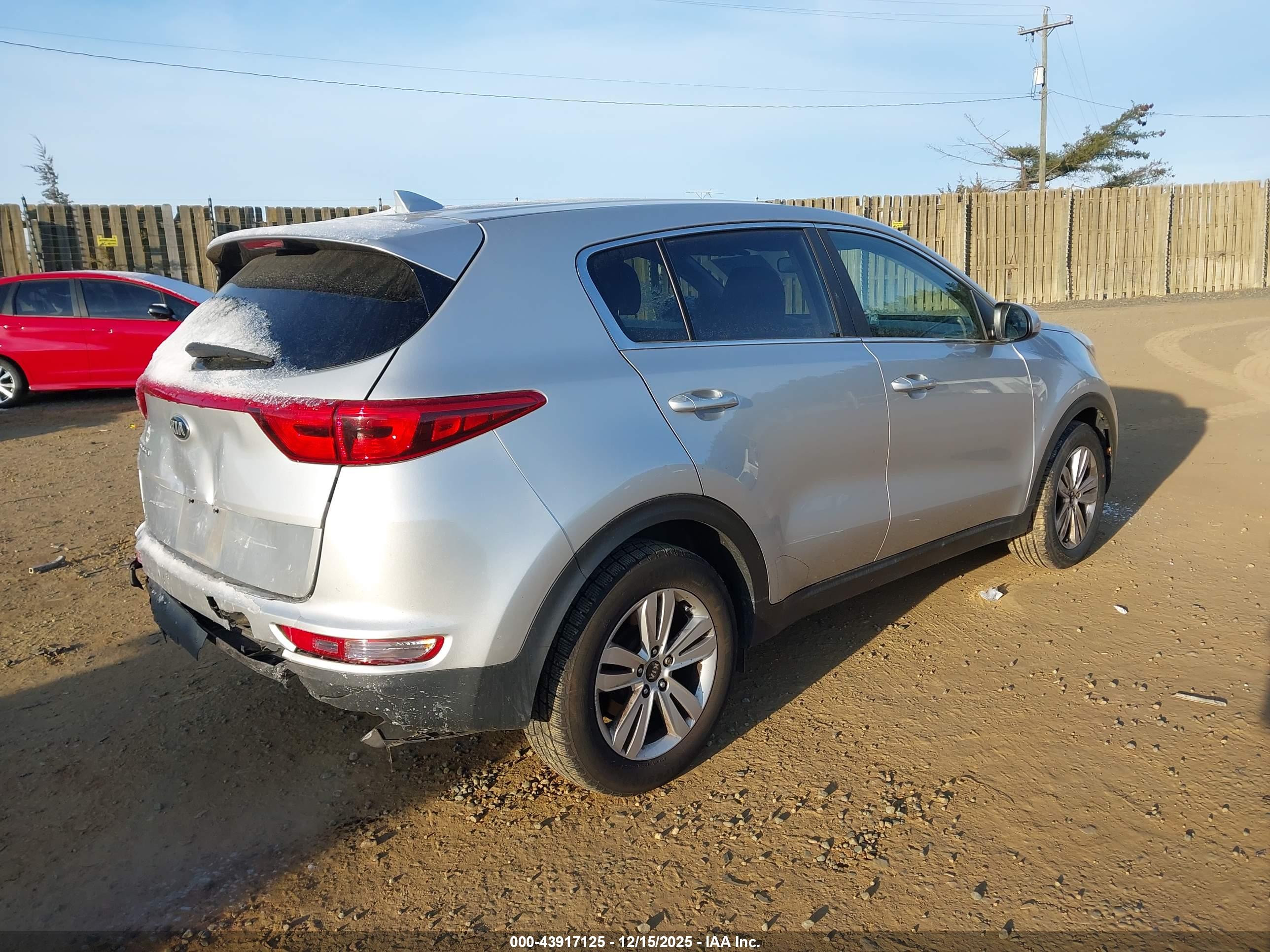 KIA SPORTAGE image 4