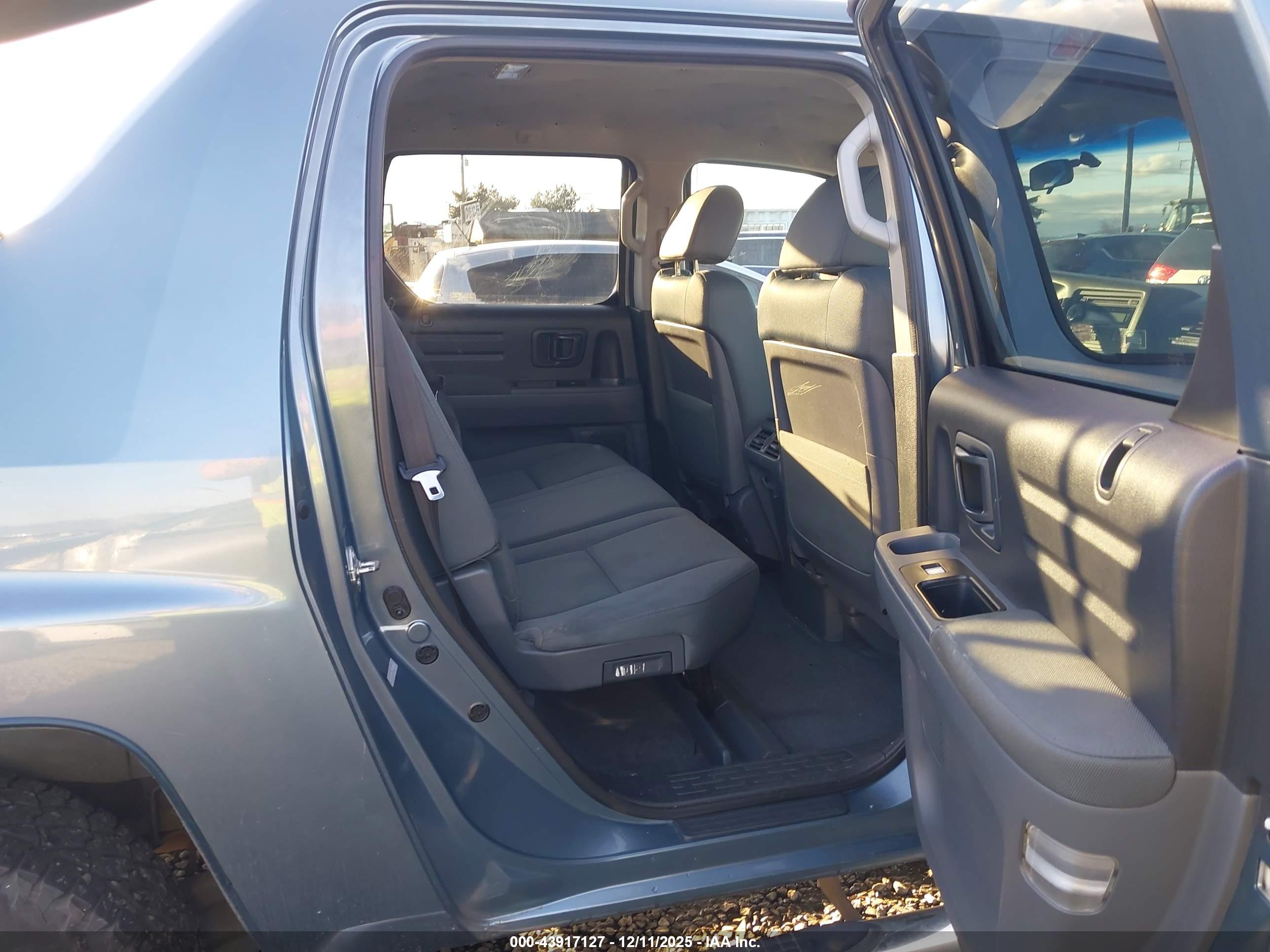 HONDA RIDGELINE image 8