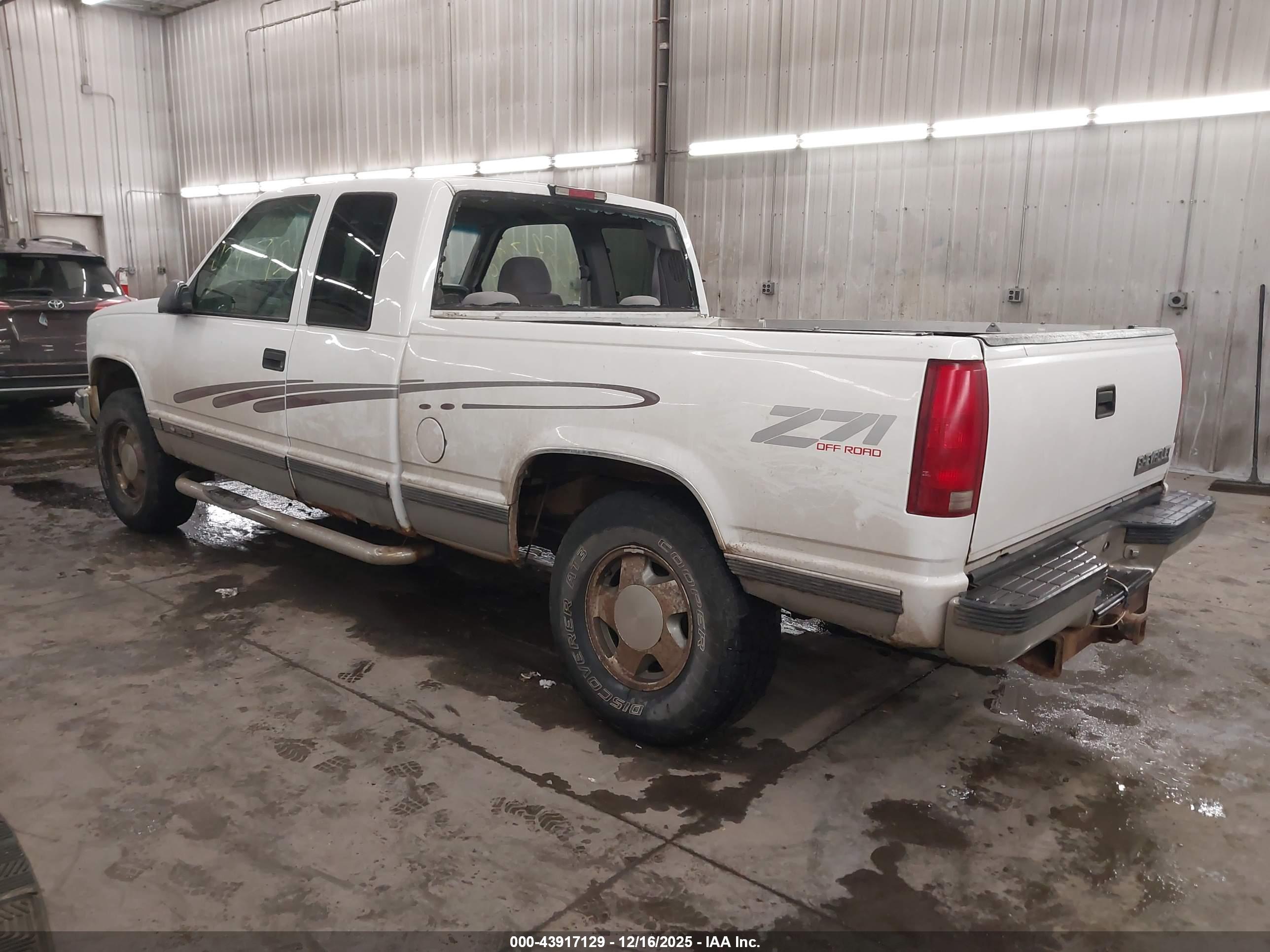 CHEVROLET K1500 image 3