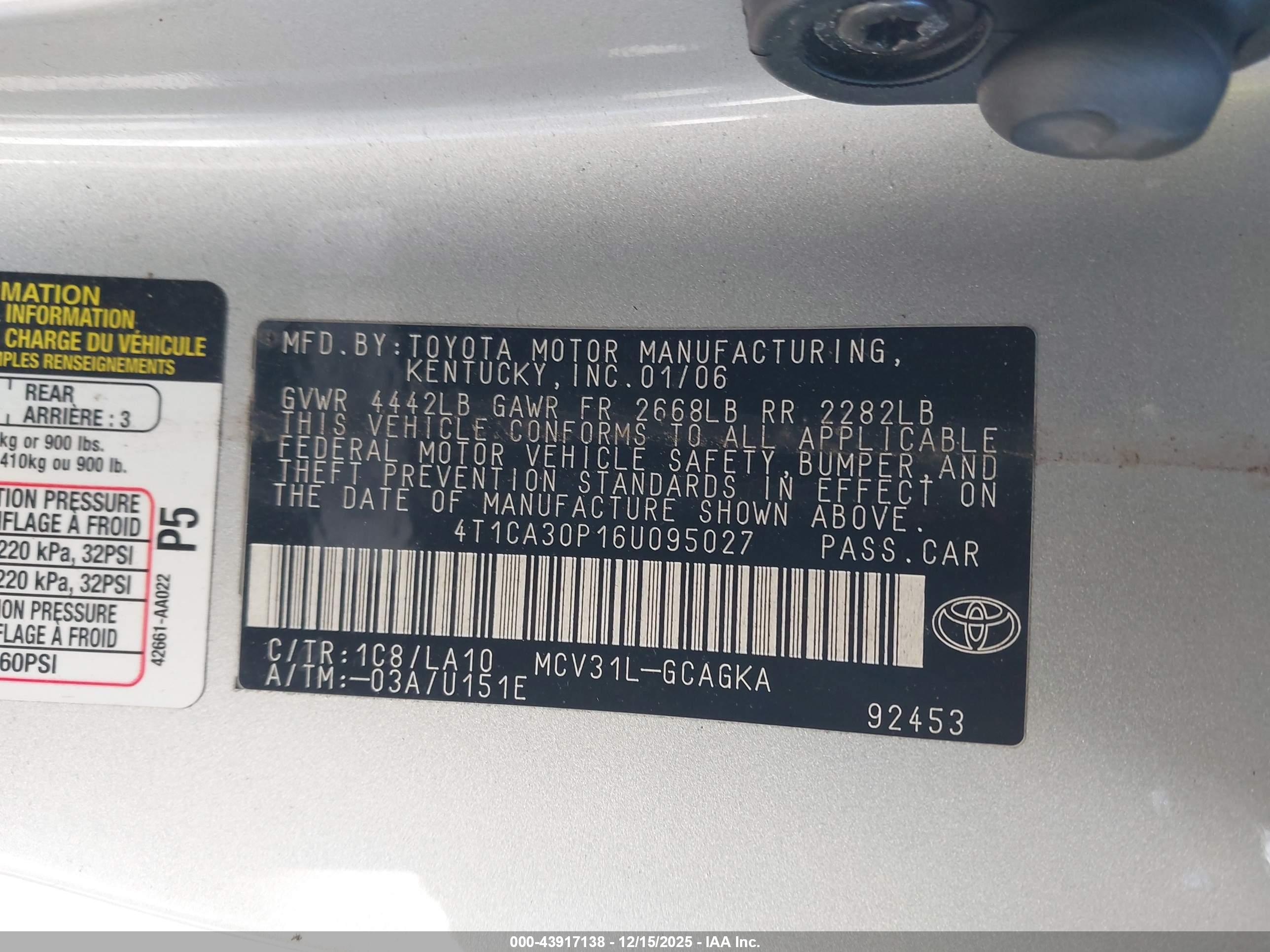 TOYOTA CAMRY image 9