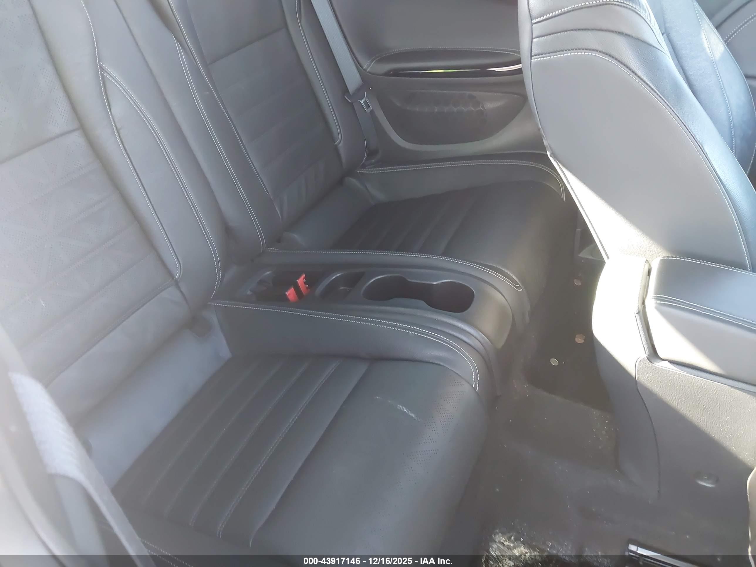 BUICK CASCADA image 8