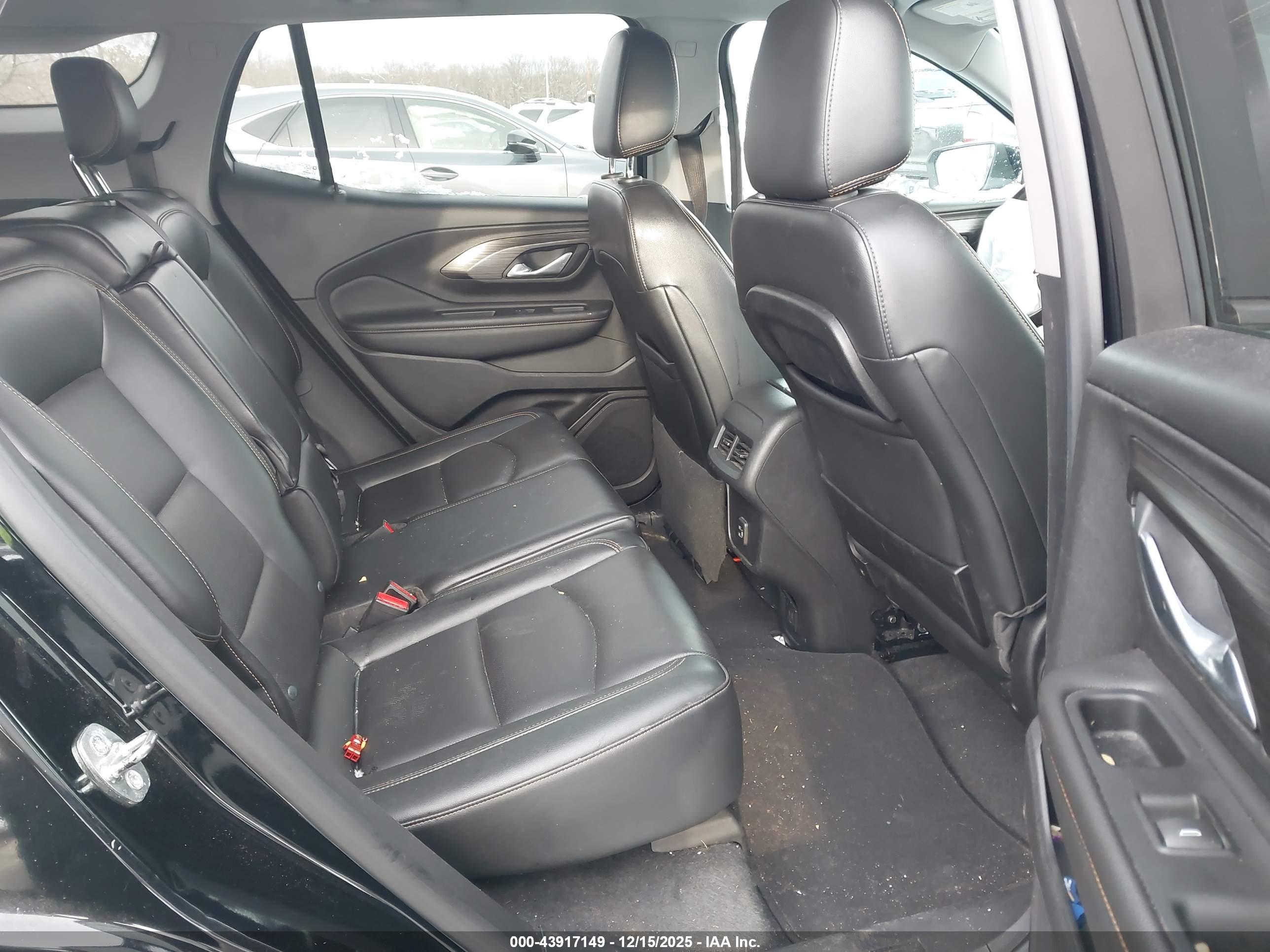 GMC TERRAIN image 8