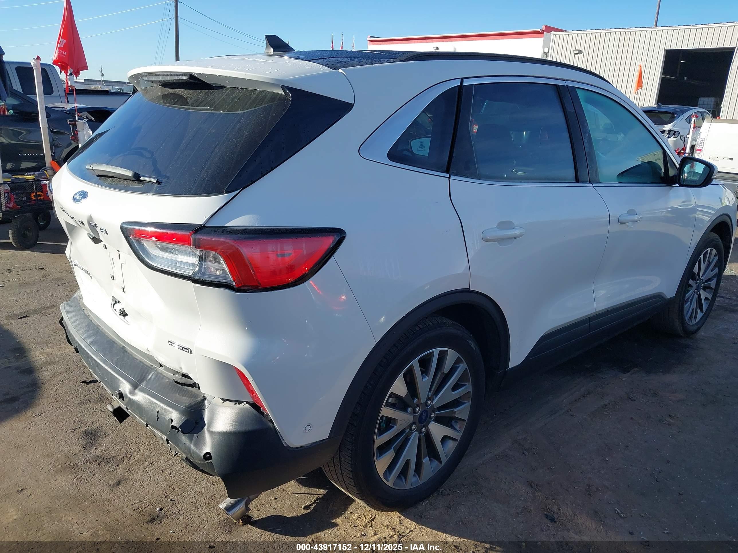 FORD ESCAPE image 4