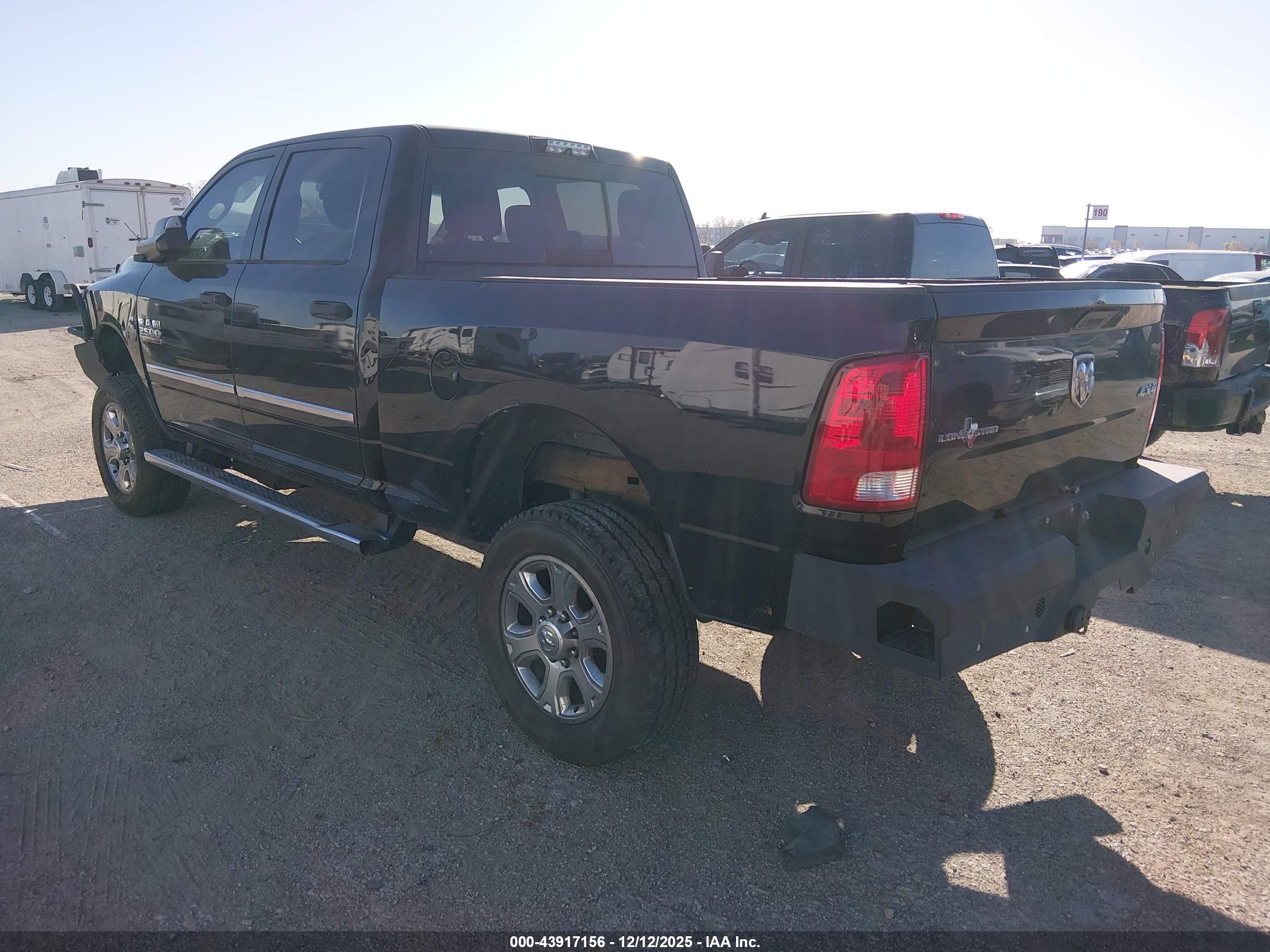 RAM 2500 image 3