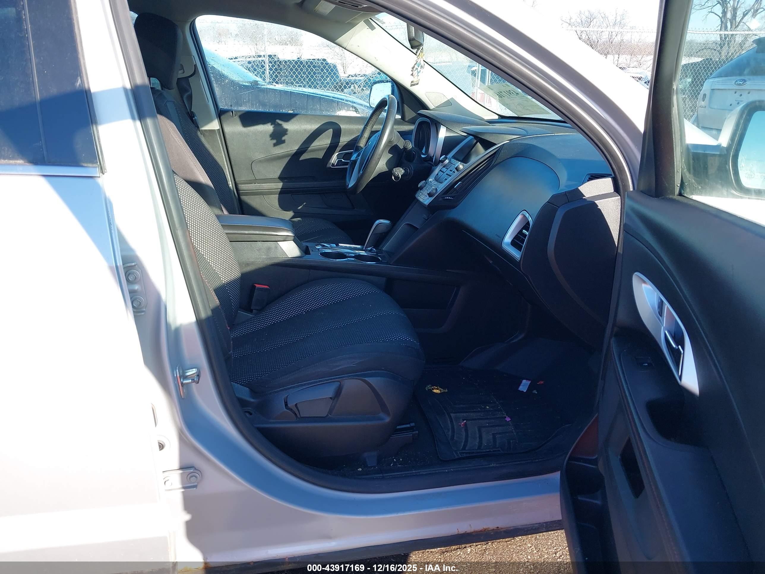 CHEVROLET EQUINOX image 5