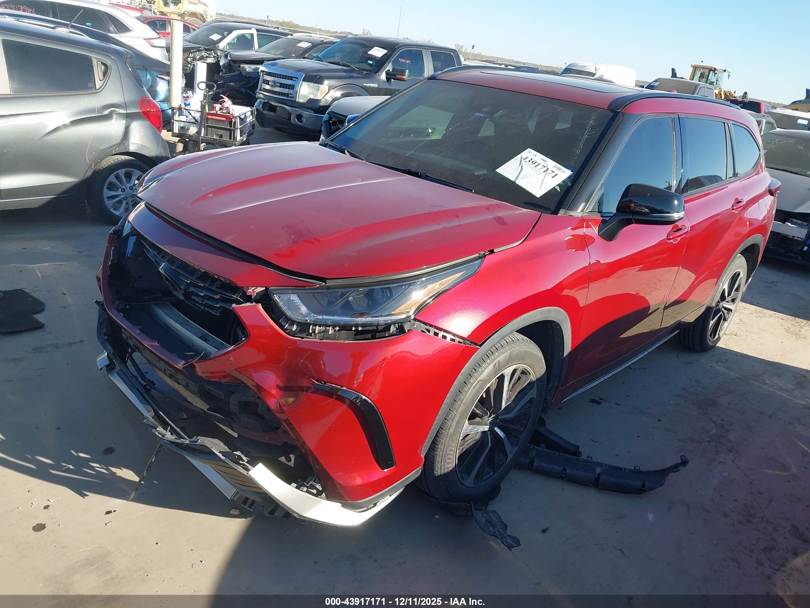 TOYOTA HIGHLANDER image 2