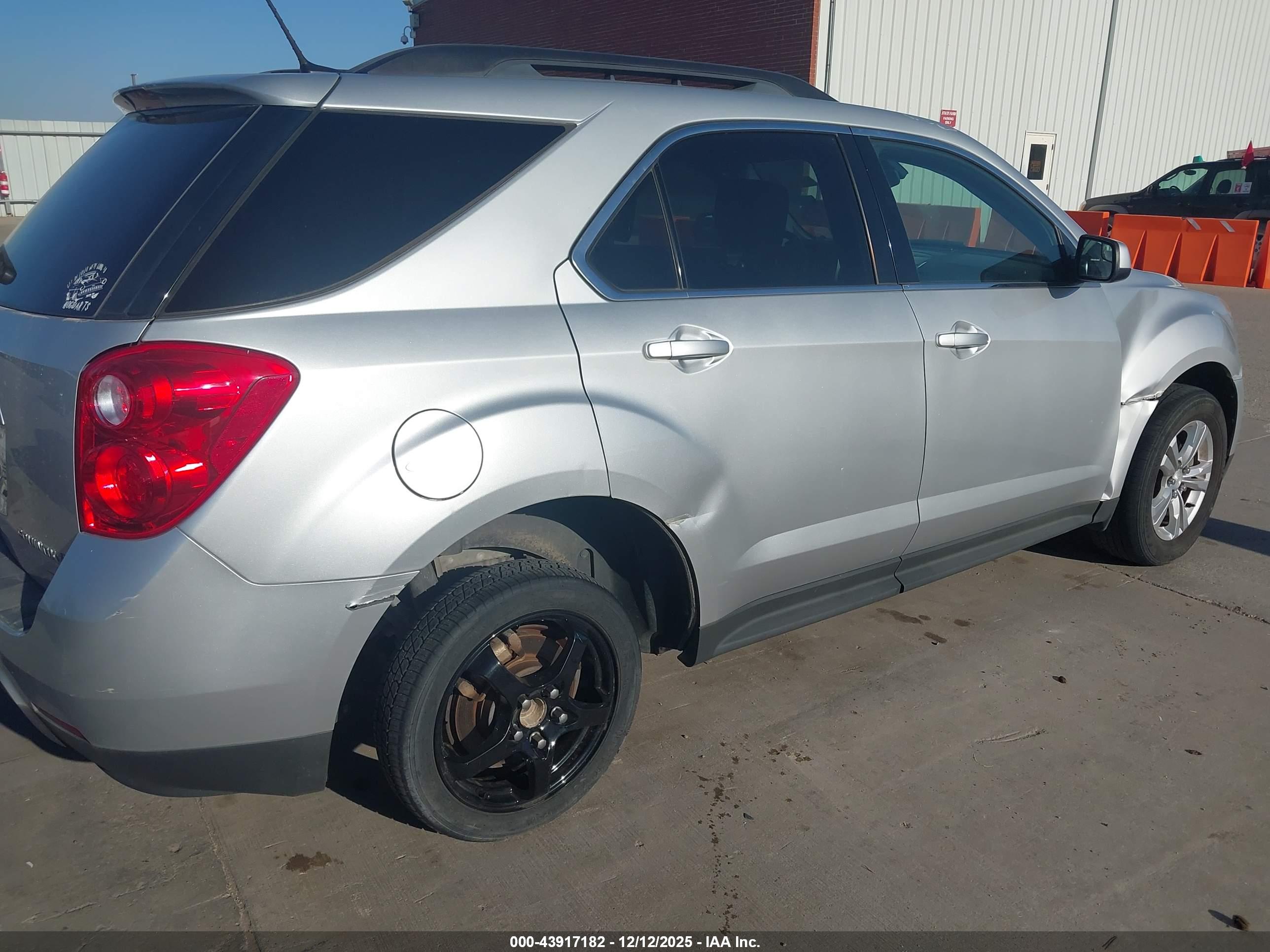 CHEVROLET EQUINOX image 6
