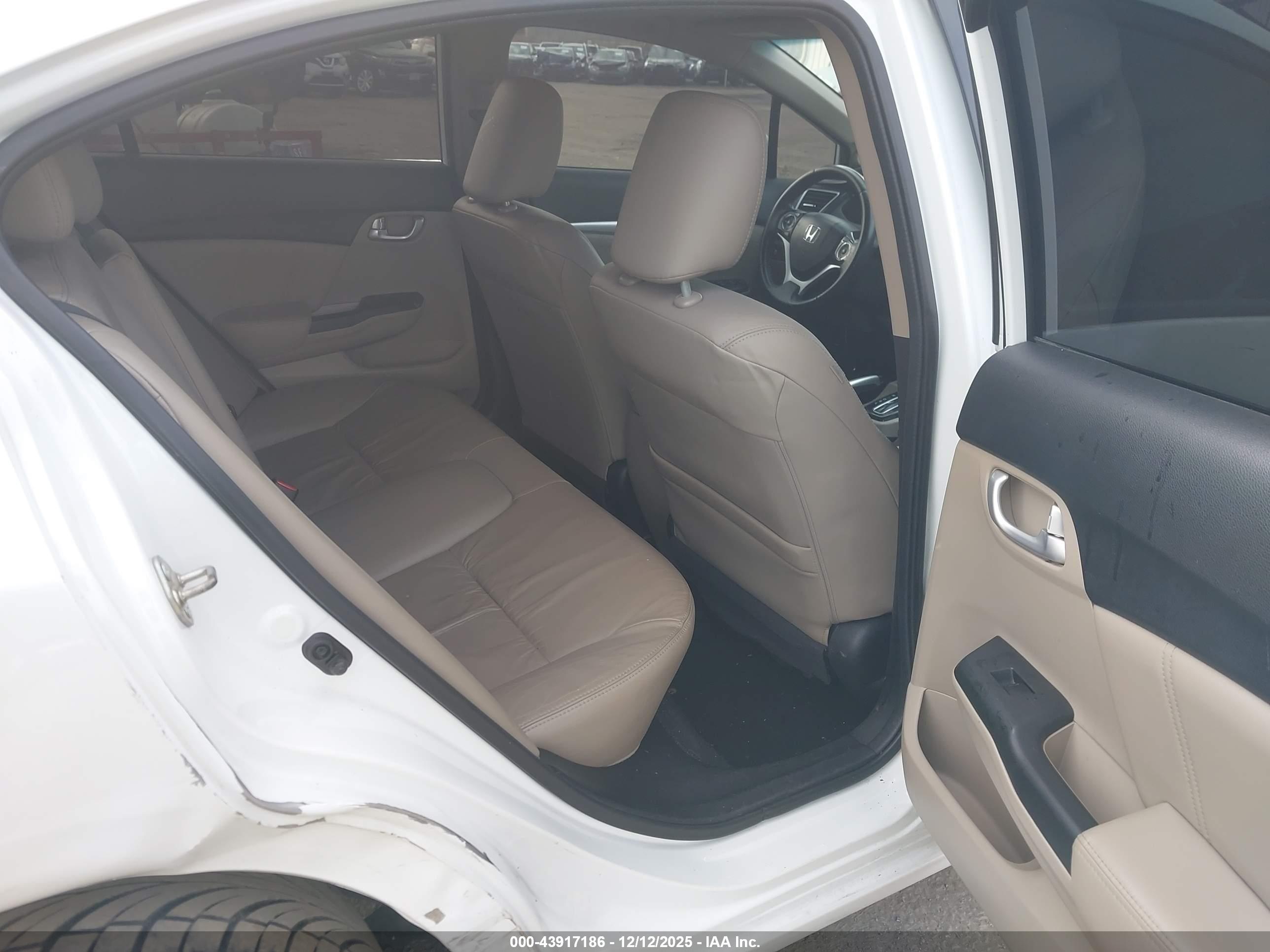 HONDA CIVIC image 8
