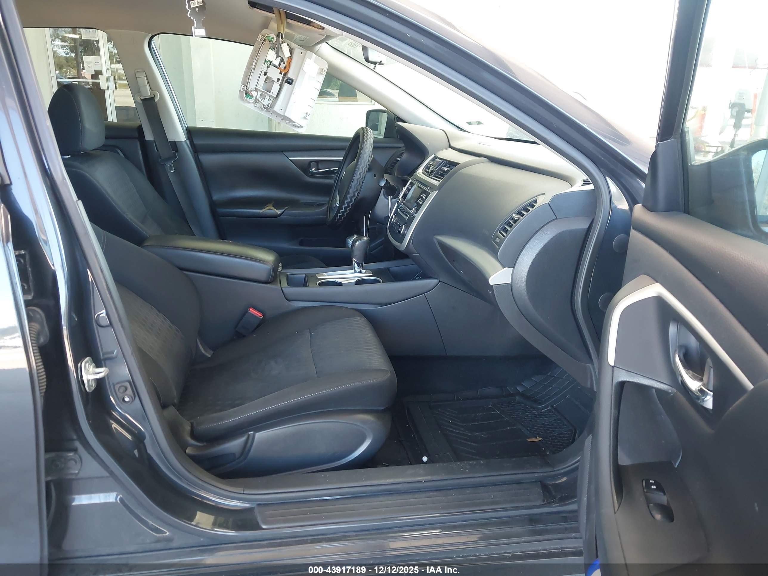 NISSAN ALTIMA image 5
