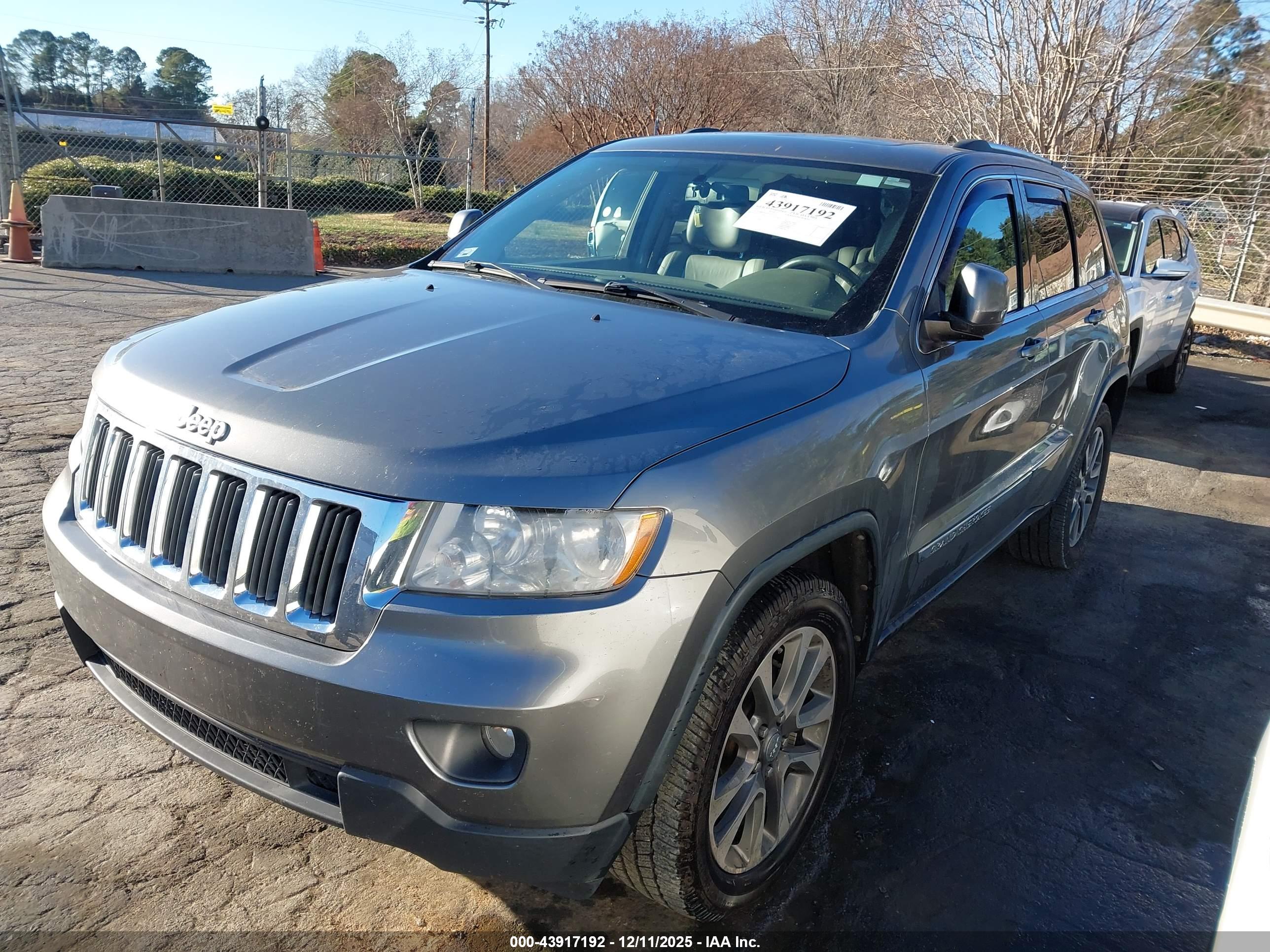 JEEP GRAND image 2