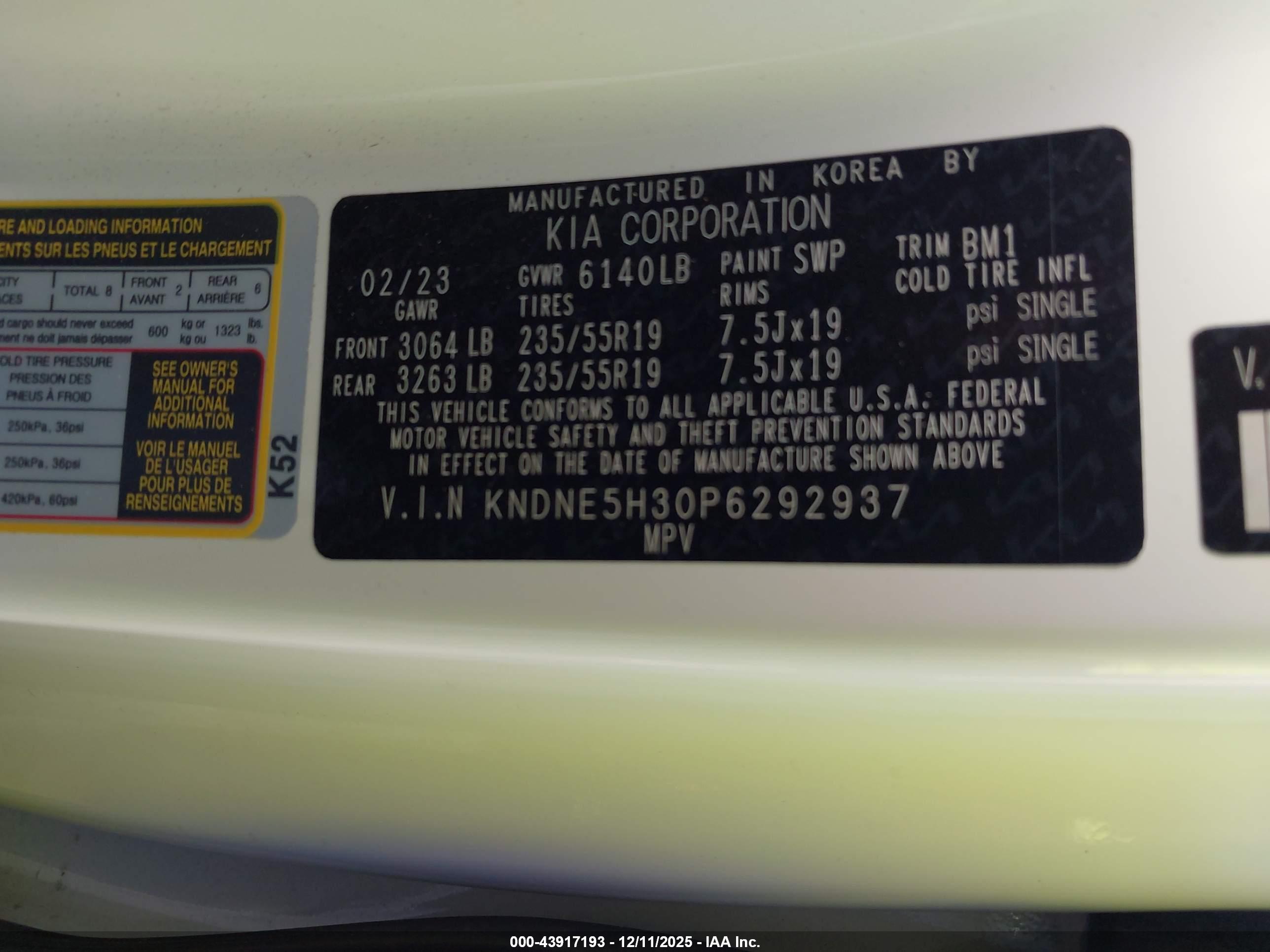 KIA CARNIVAL image 9
