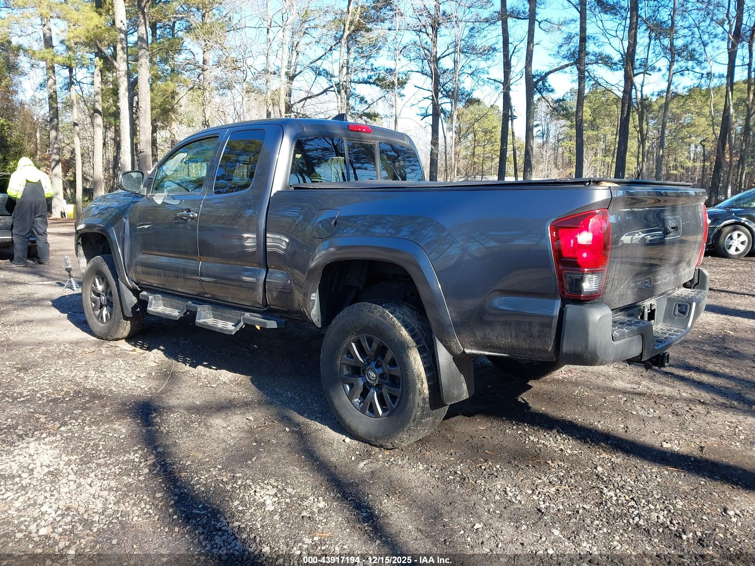TOYOTA TACOMA image 3