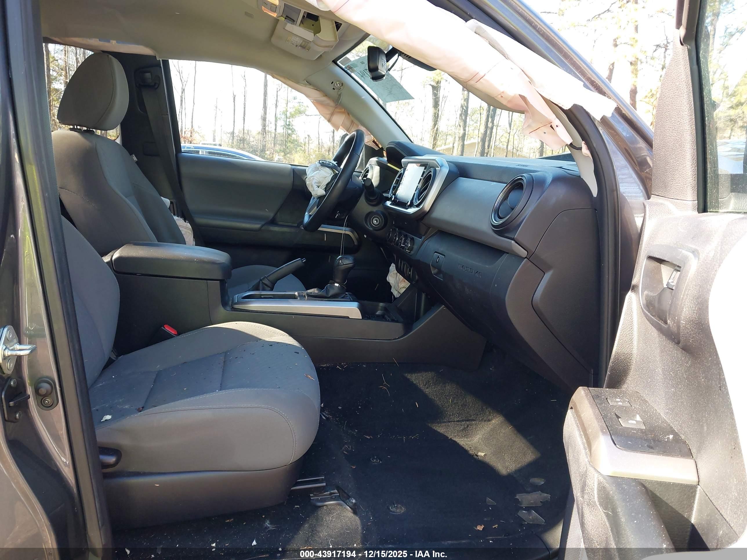 TOYOTA TACOMA image 5