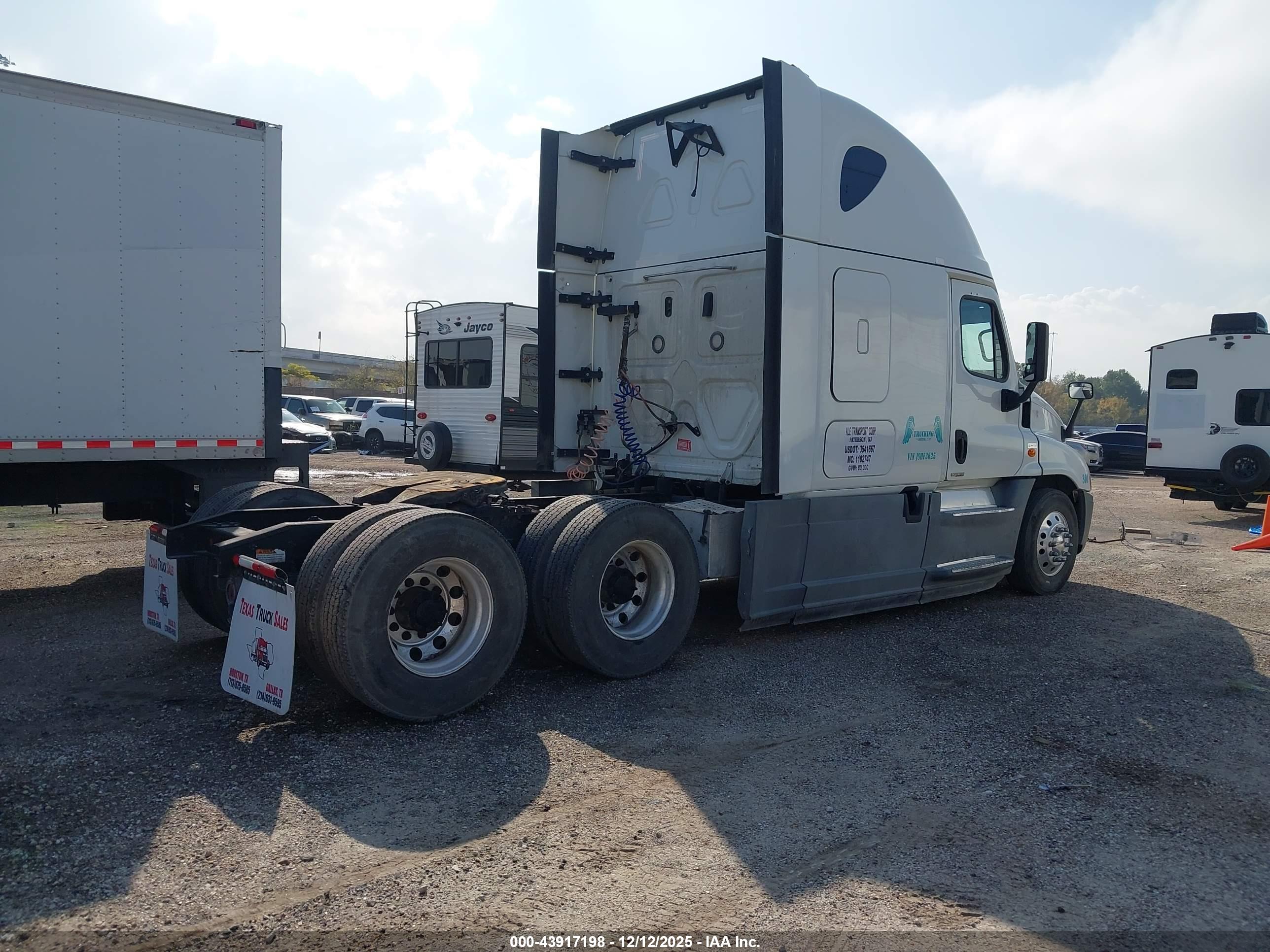 FREIGHTLINER CASCADIA image 4