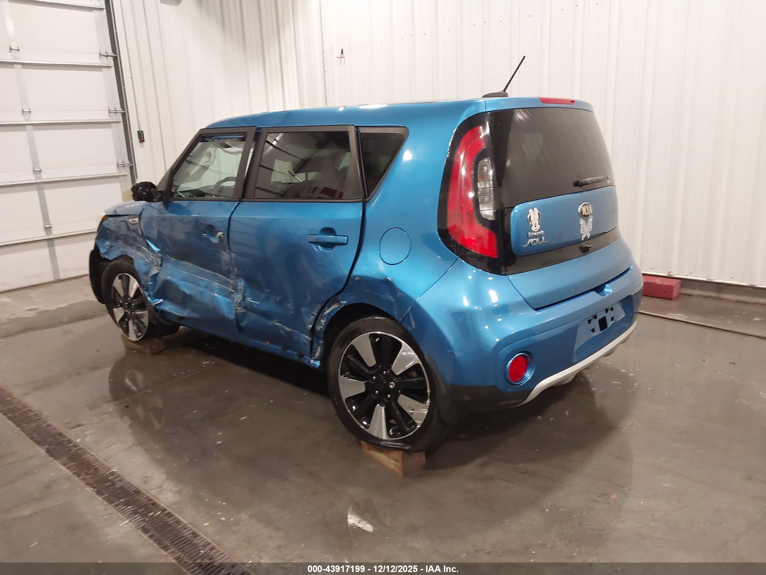 KIA SOUL image 3