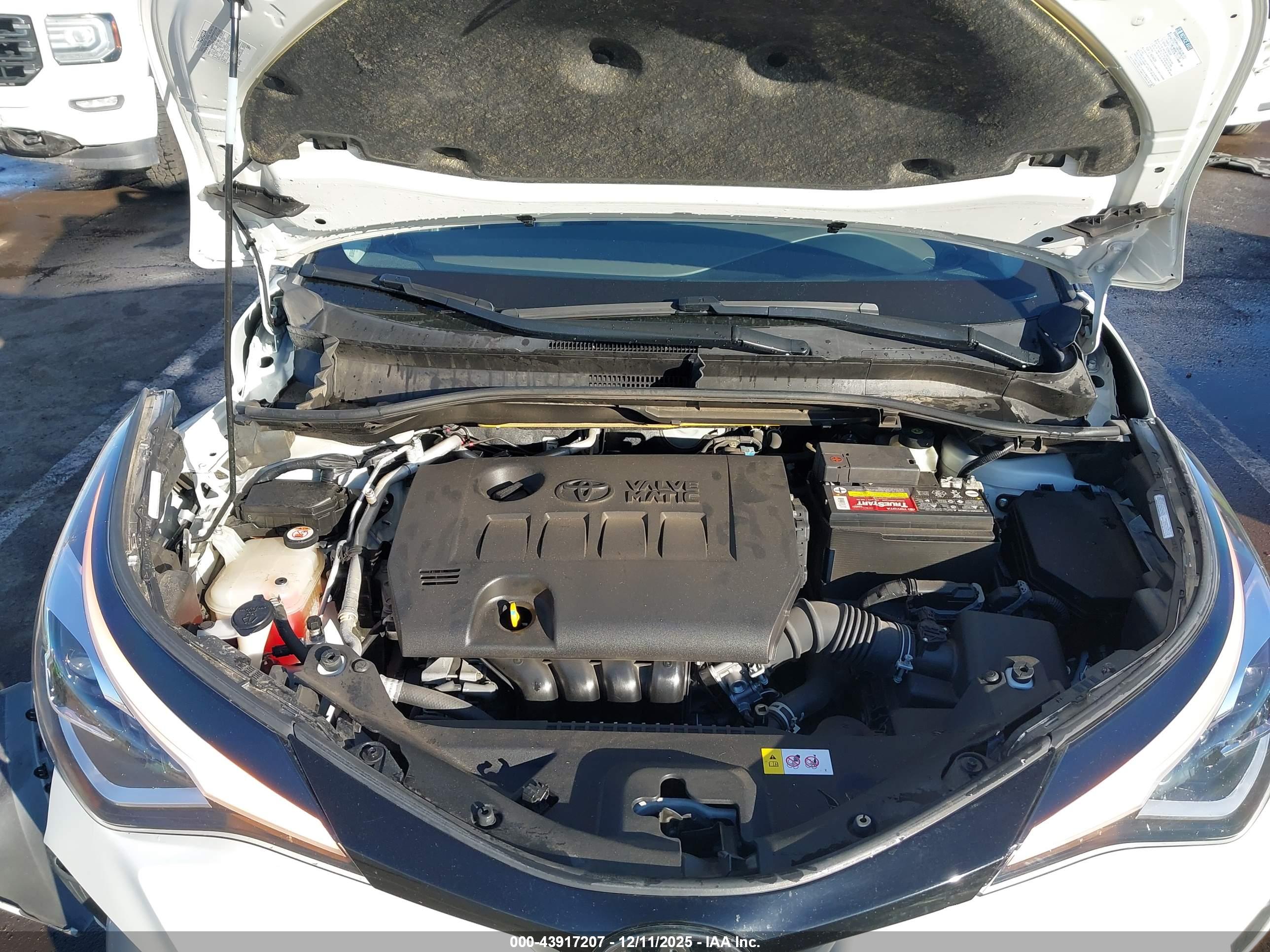 TOYOTA C-HR image 10