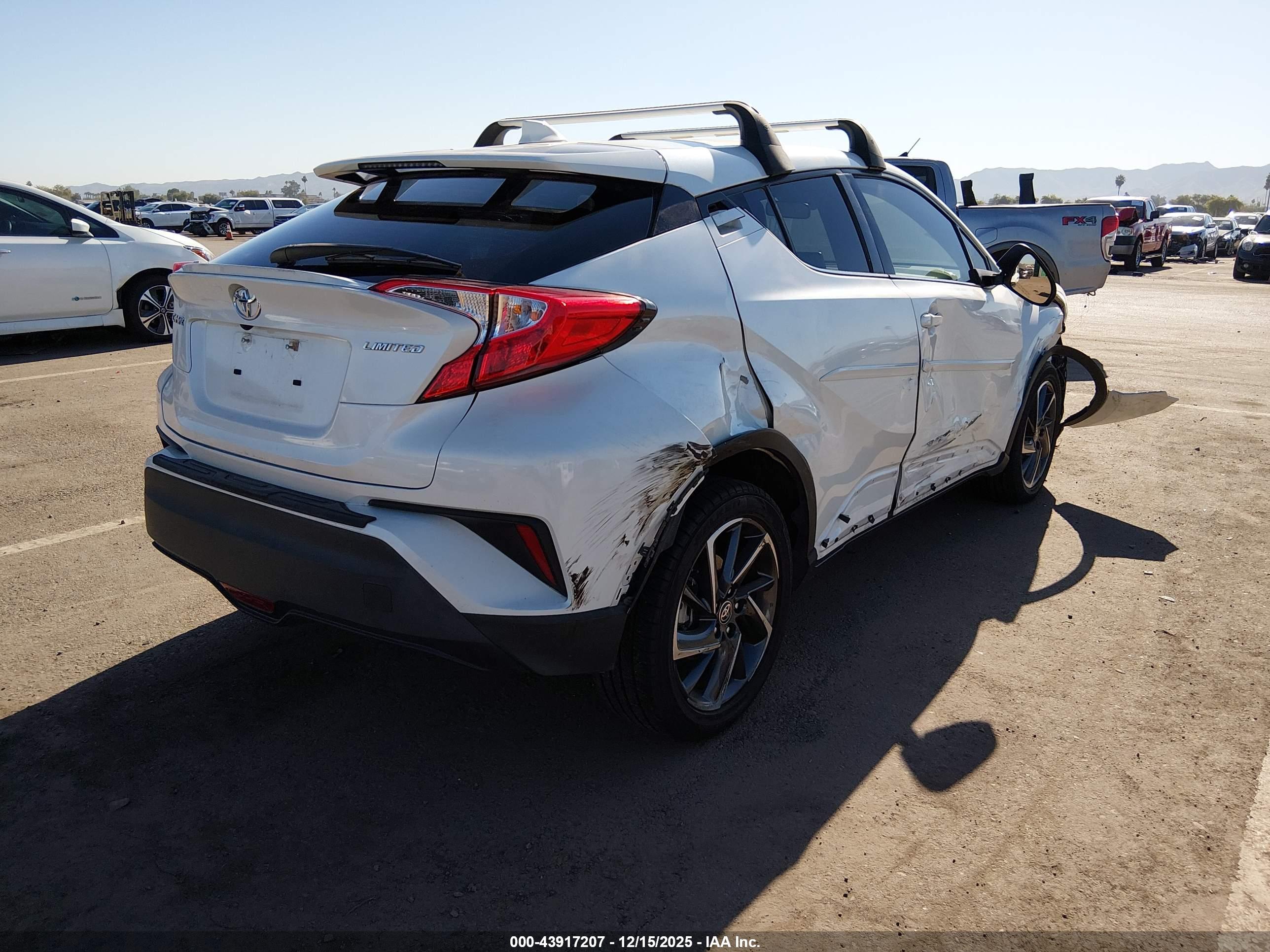 TOYOTA C-HR image 4