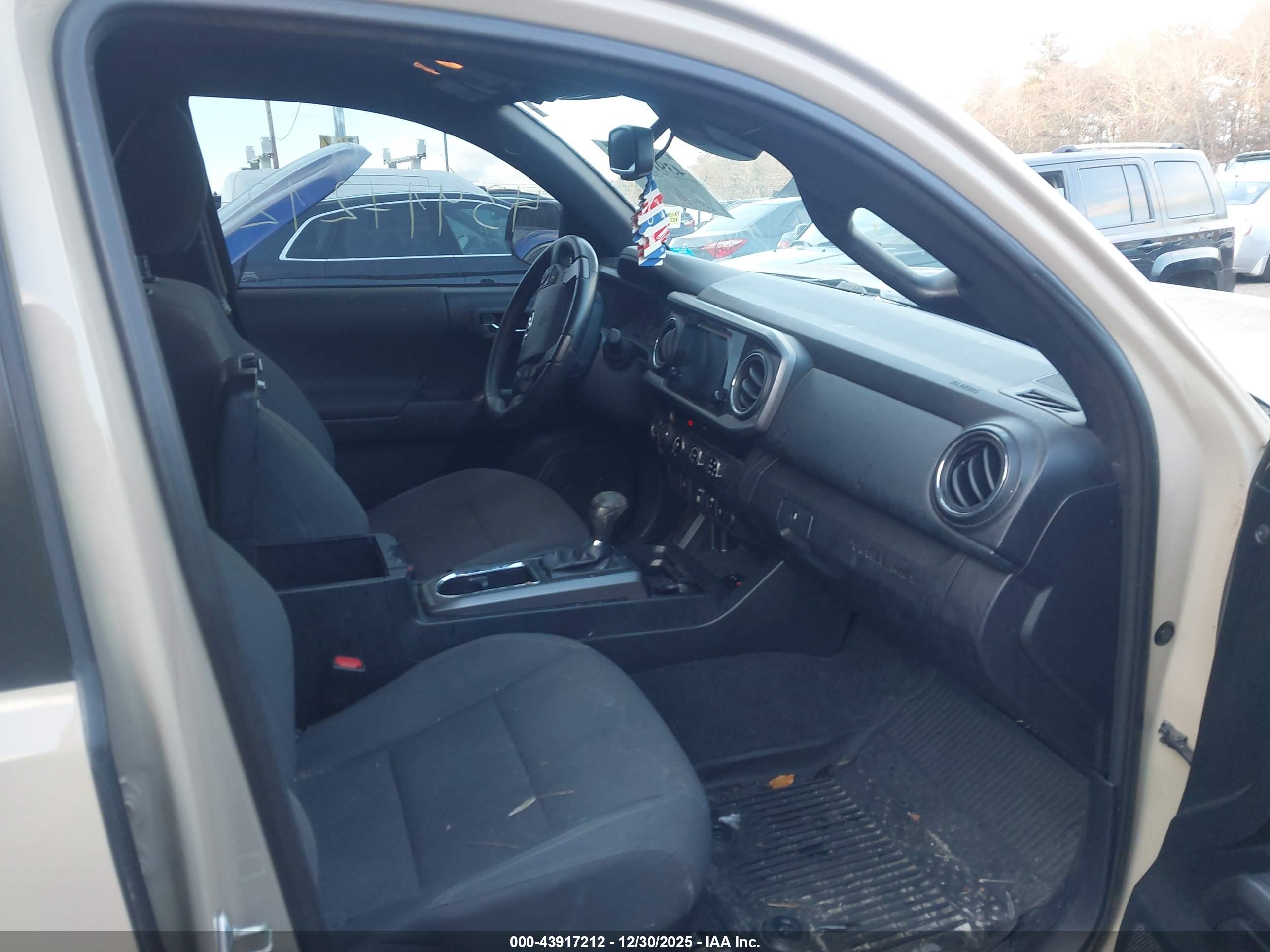 TOYOTA TACOMA image 5