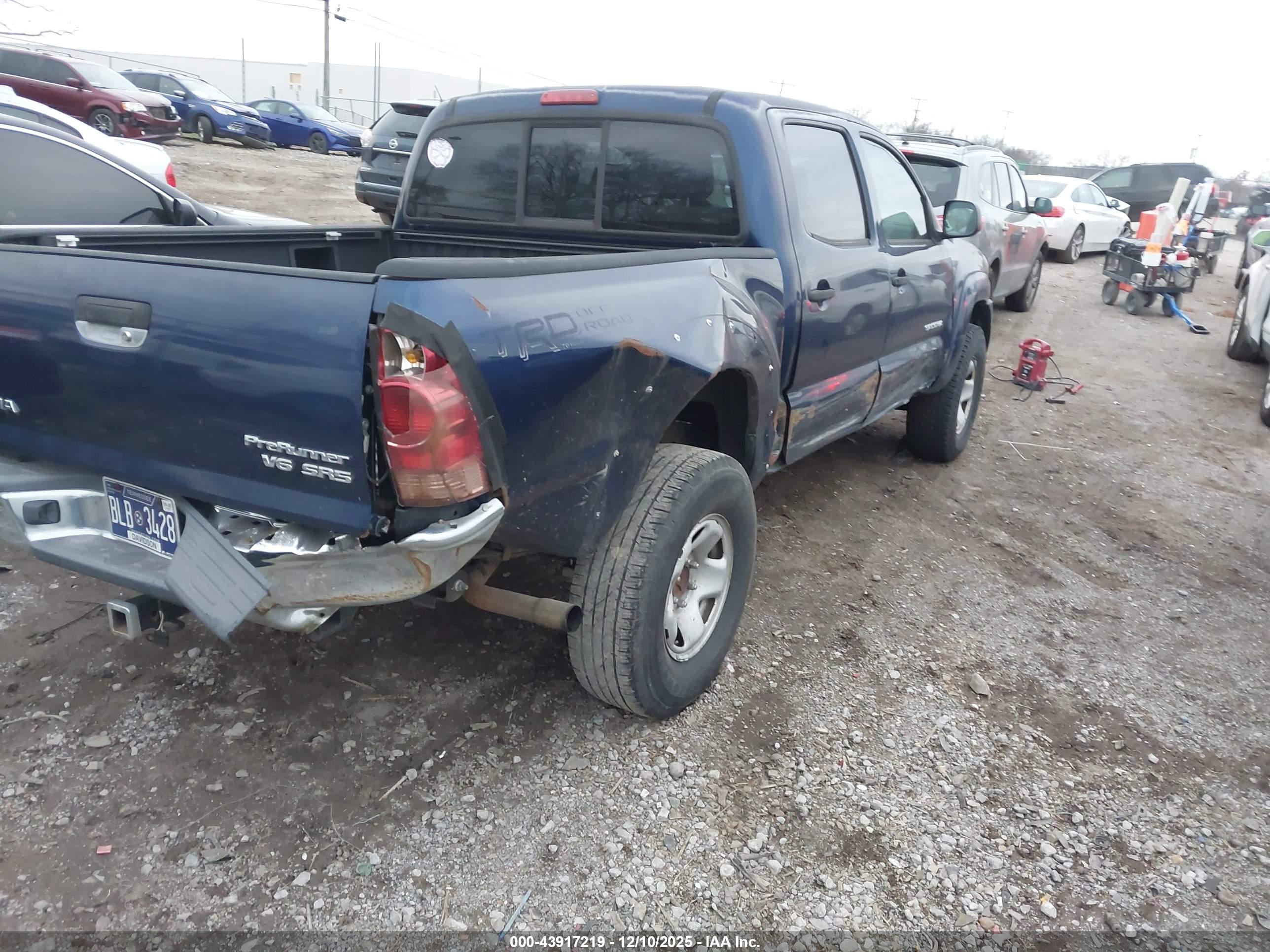 TOYOTA TACOMA image 4