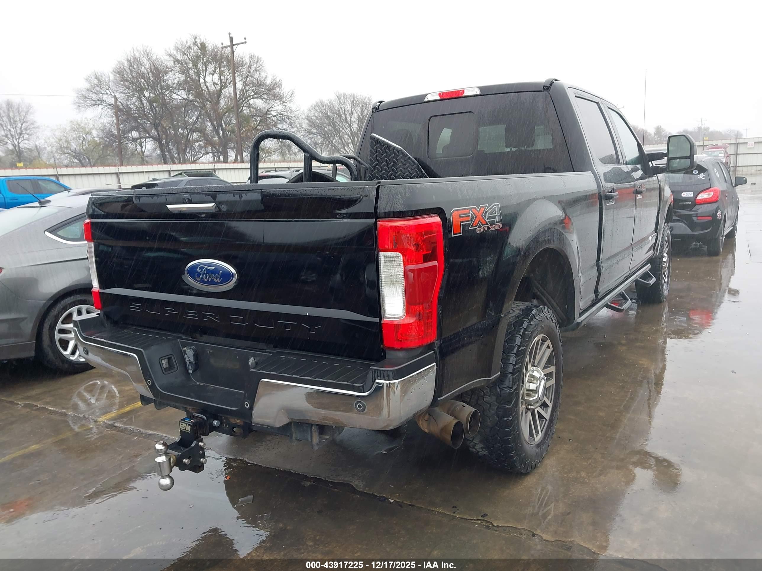FORD F-250 image 4