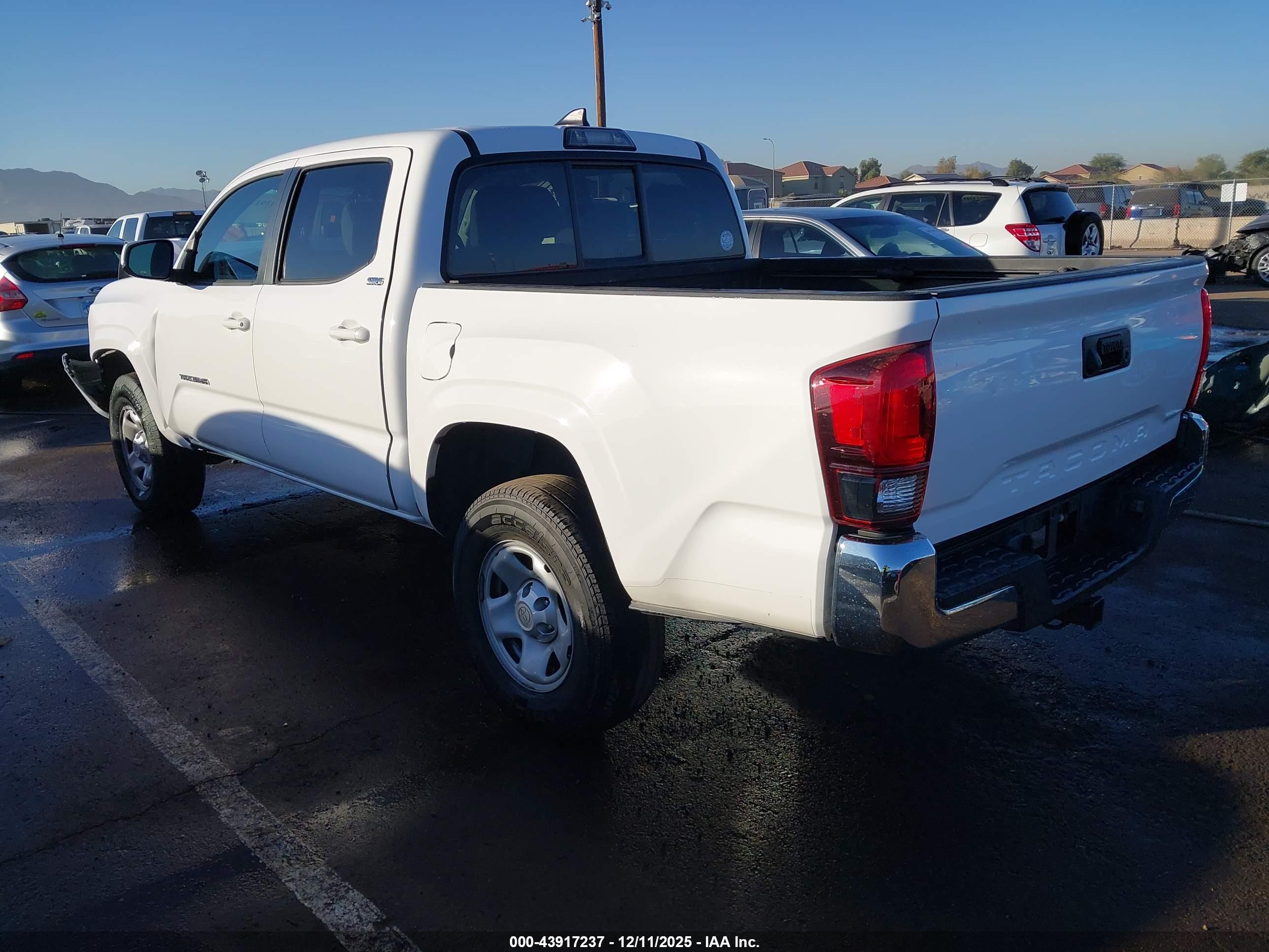 TOYOTA TACOMA image 3