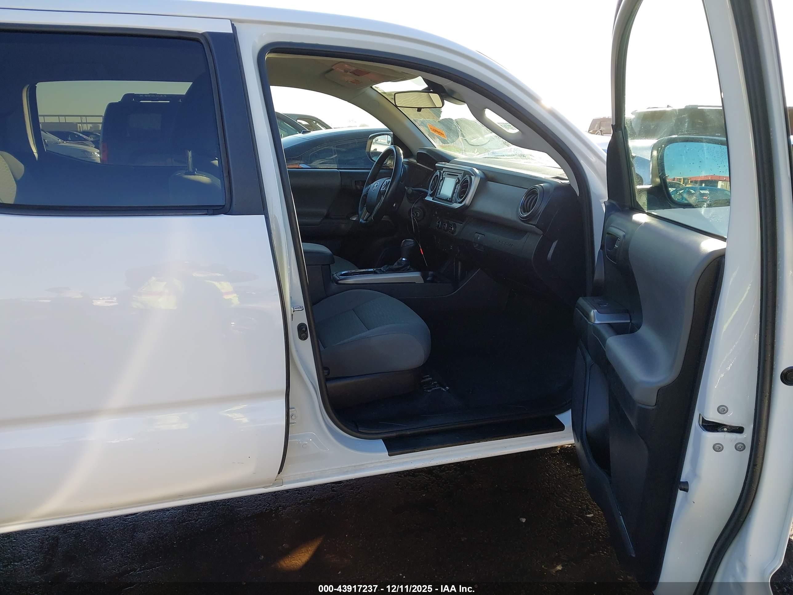 TOYOTA TACOMA image 5