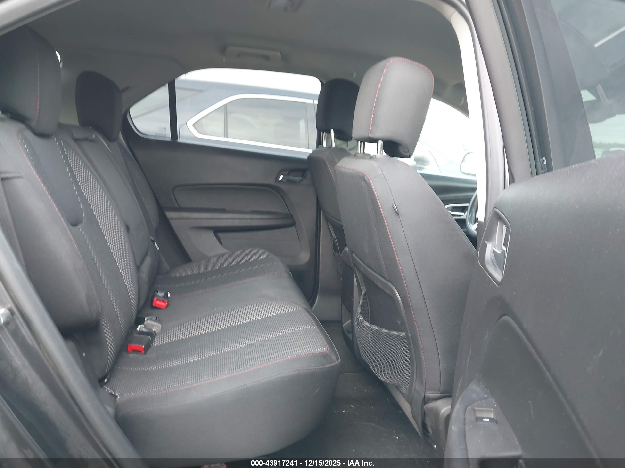 CHEVROLET EQUINOX image 8
