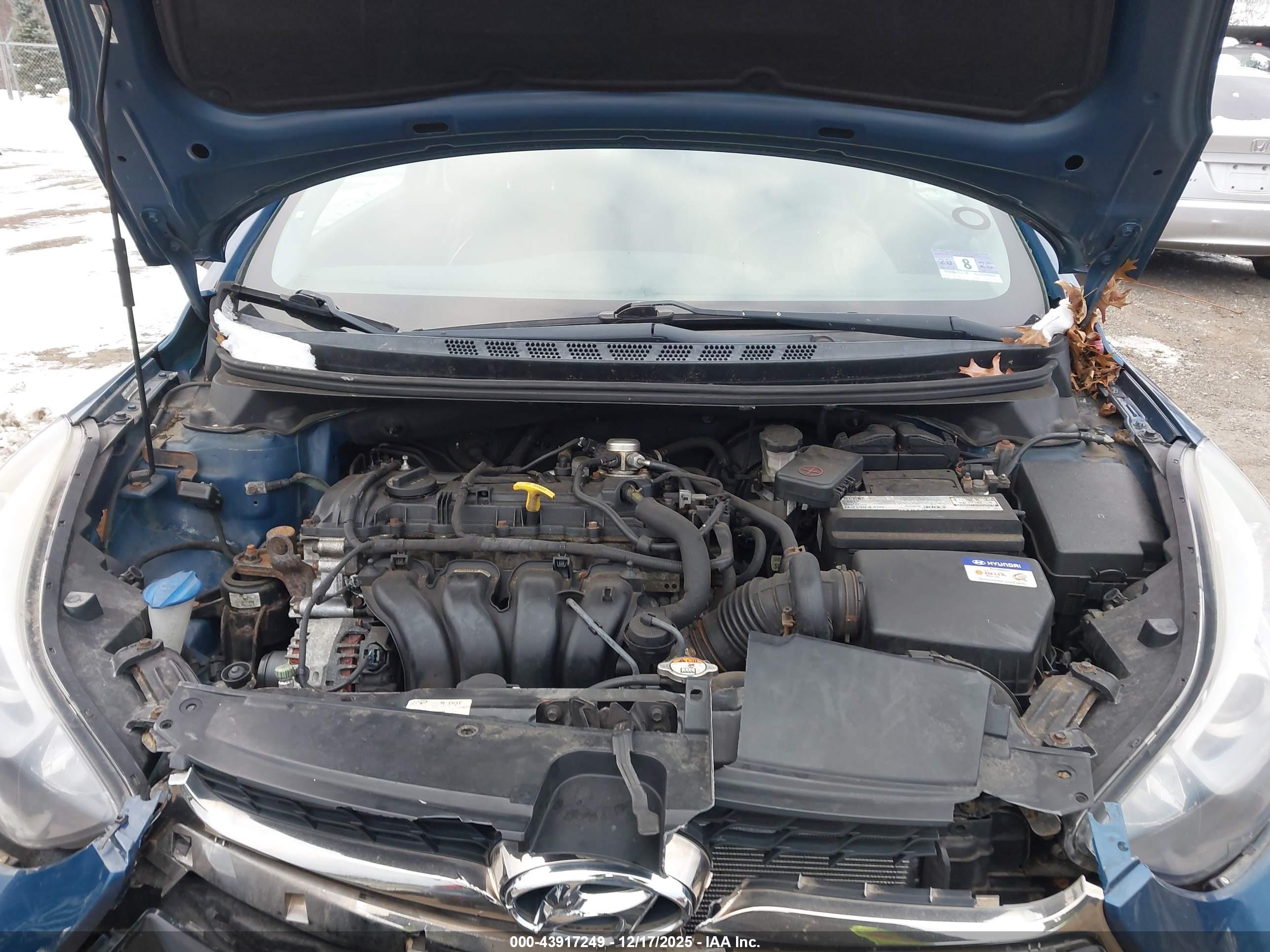 HYUNDAI ELANTRA image 10