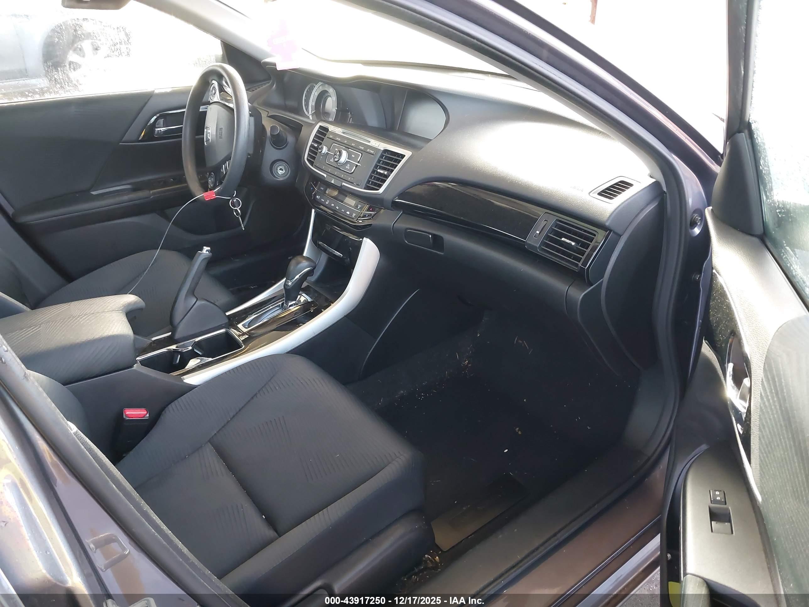 HONDA ACCORD image 5