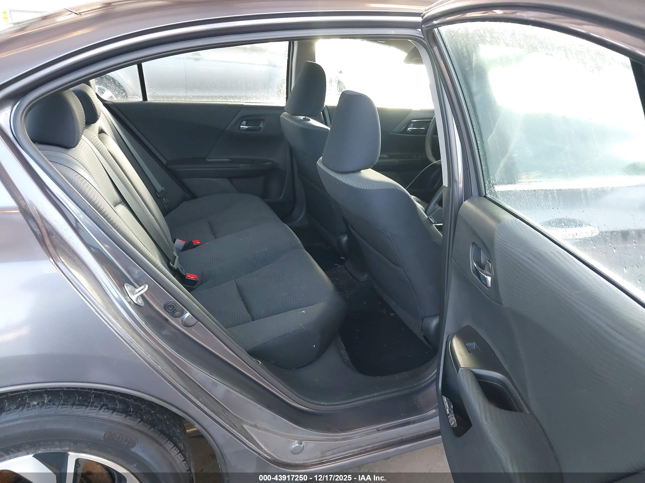 HONDA ACCORD image 8