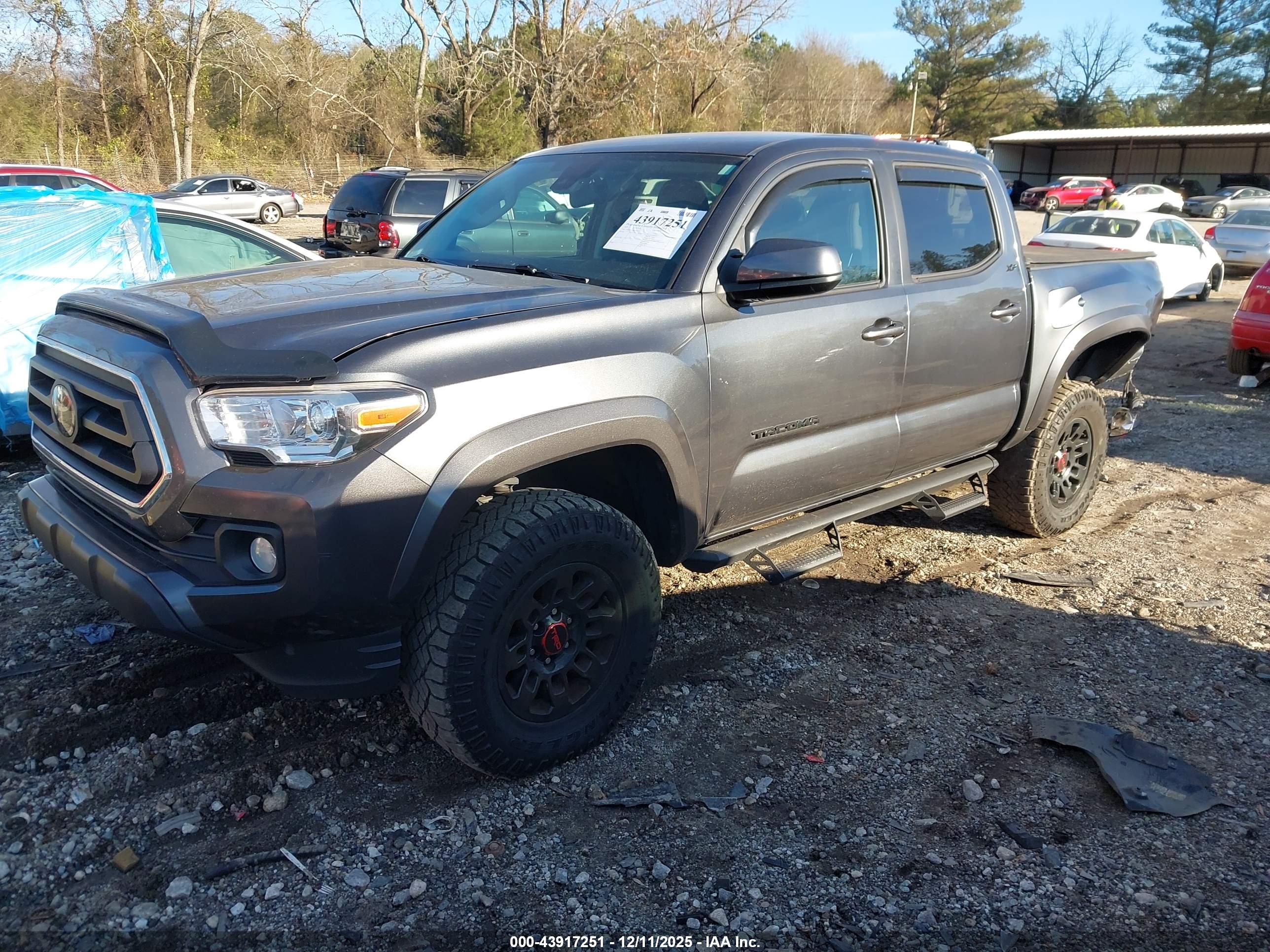 TOYOTA TACOMA image 2