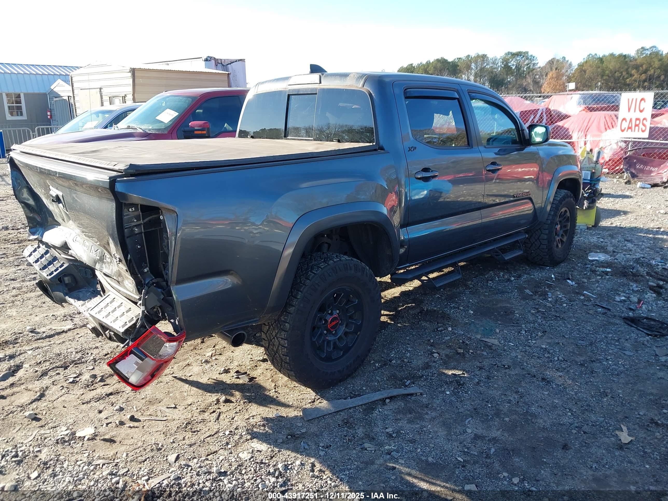 TOYOTA TACOMA image 4
