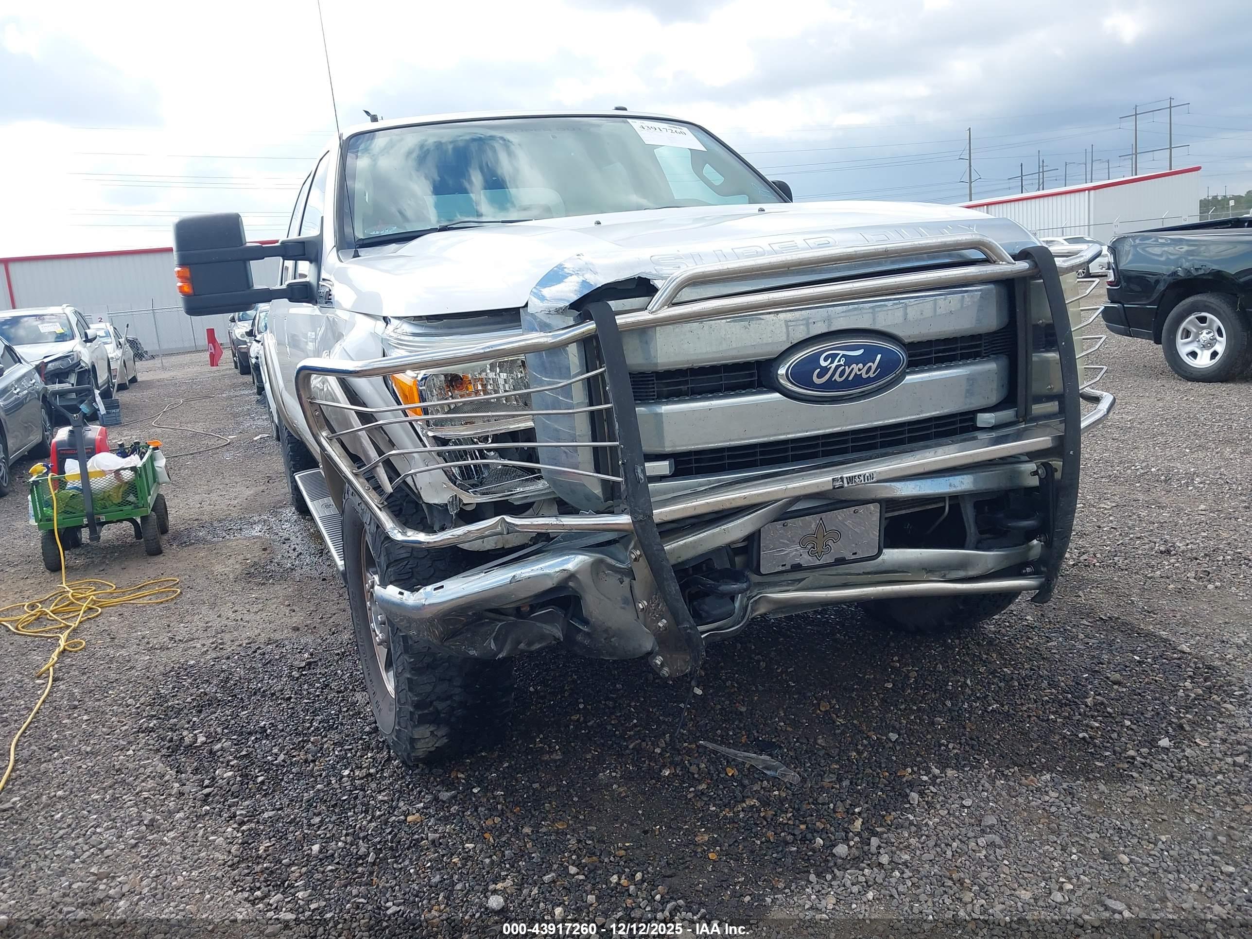 FORD F-250 image 6