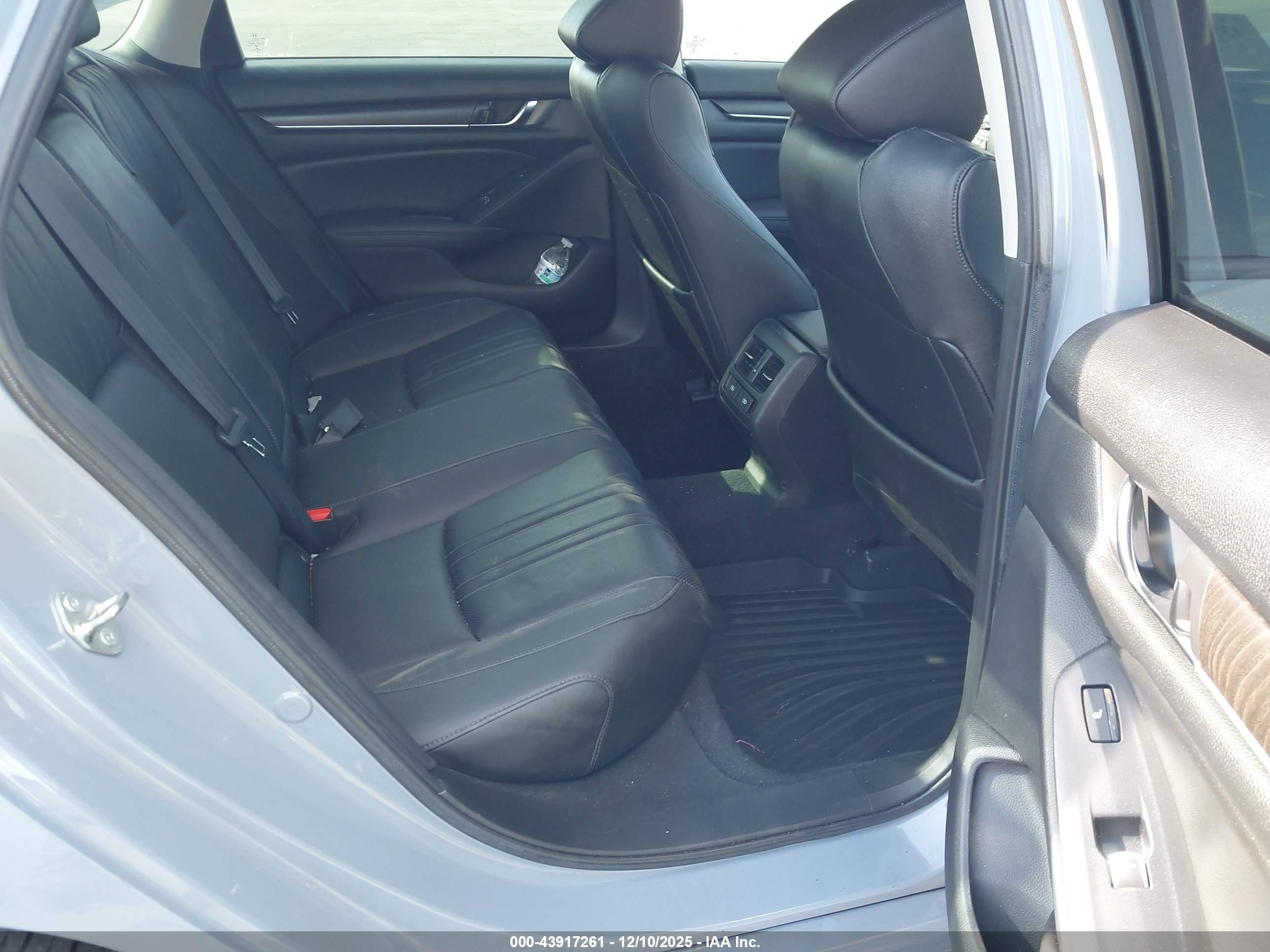 HONDA ACCORD image 8