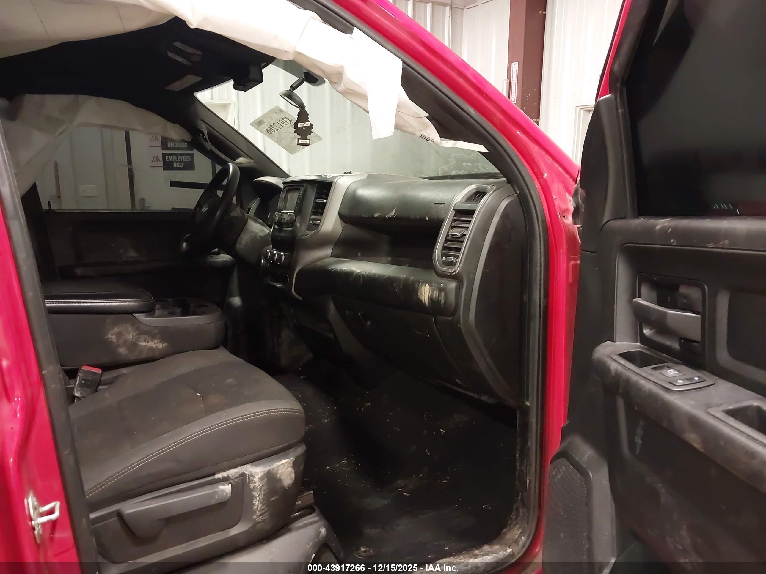 RAM 2500 image 5