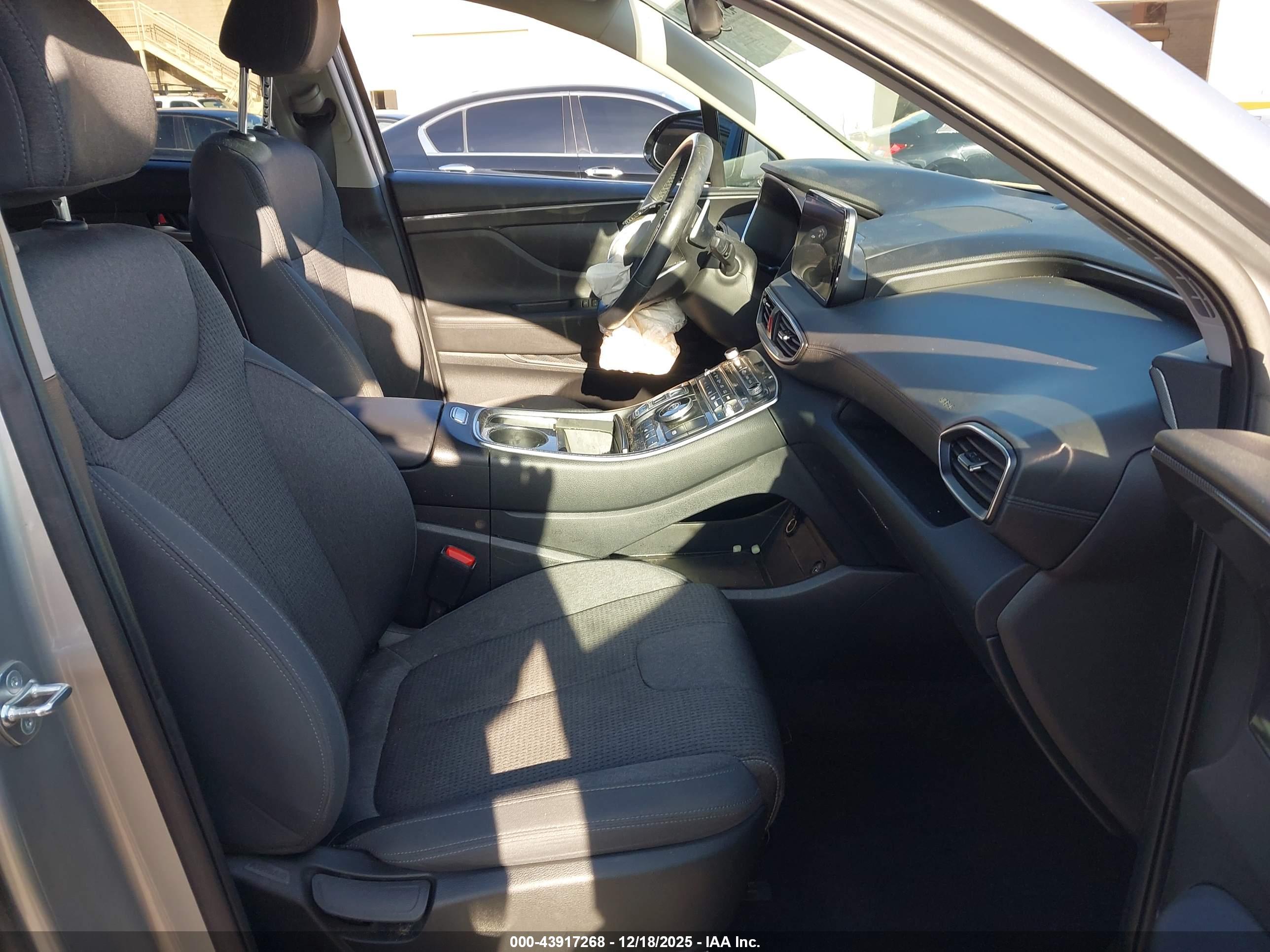 HYUNDAI SANTA image 5