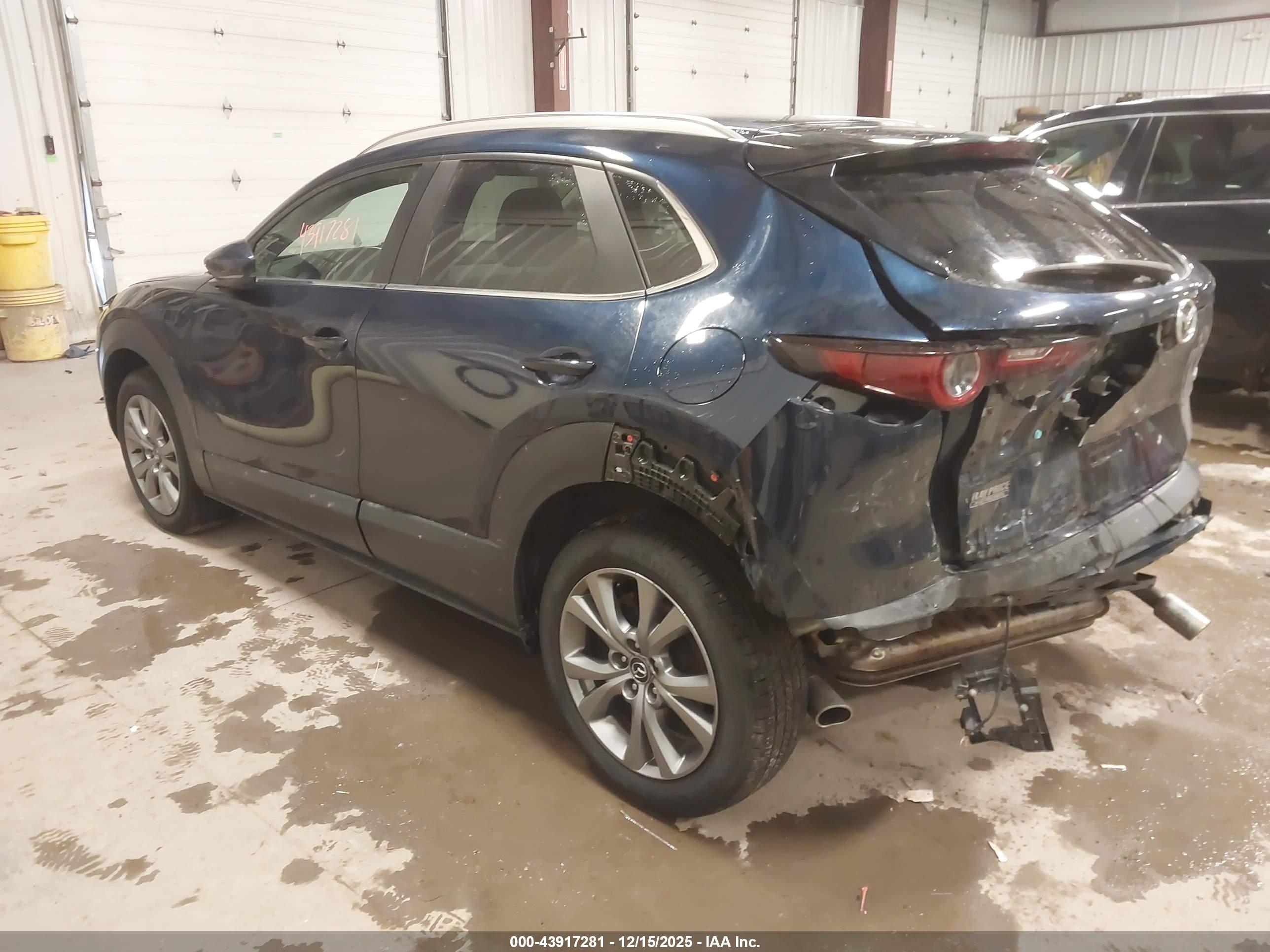 MAZDA CX-30 image 3