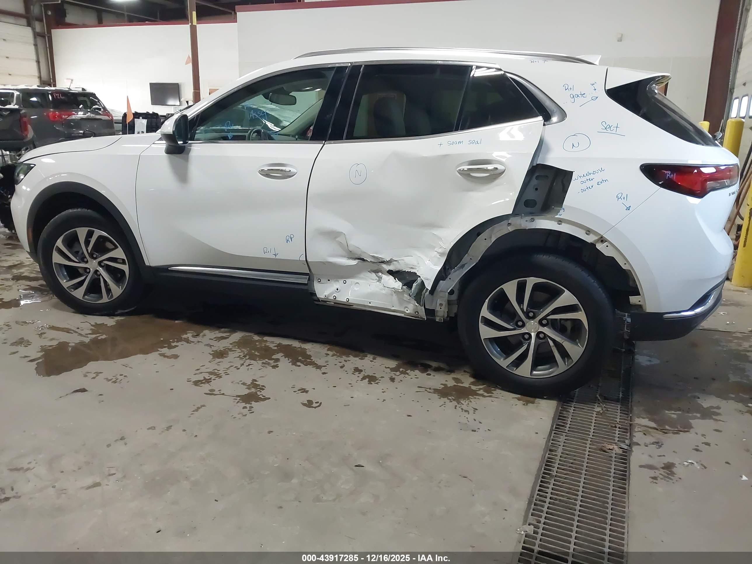 BUICK ENVISION image 3