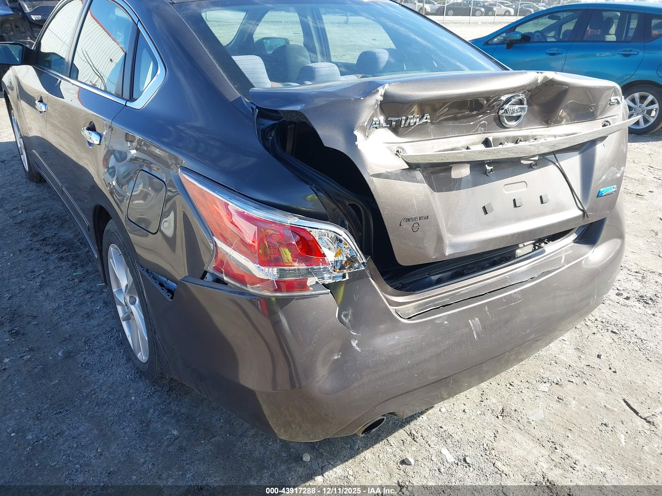 NISSAN ALTIMA image 6