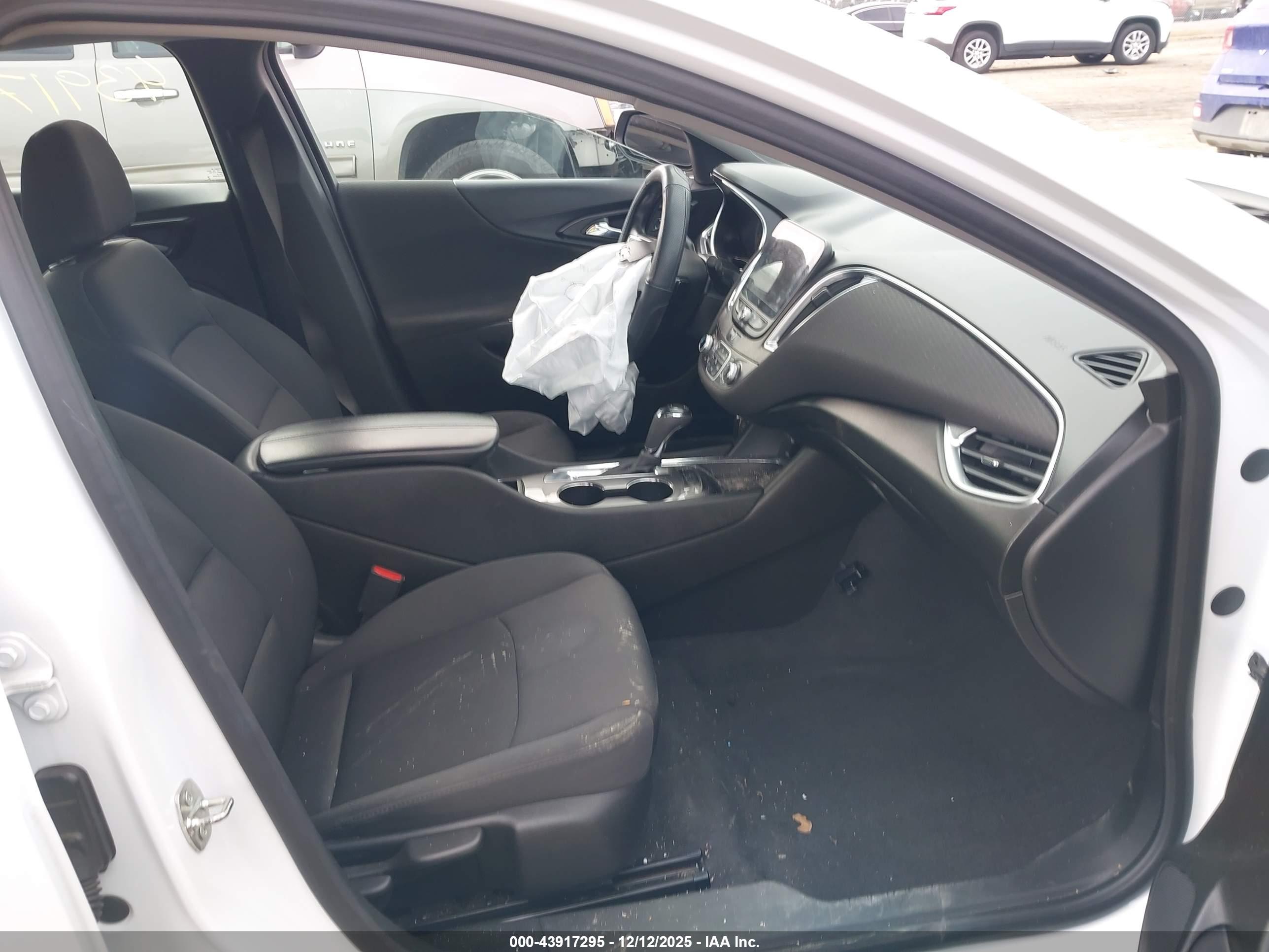 CHEVROLET MALIBU image 5