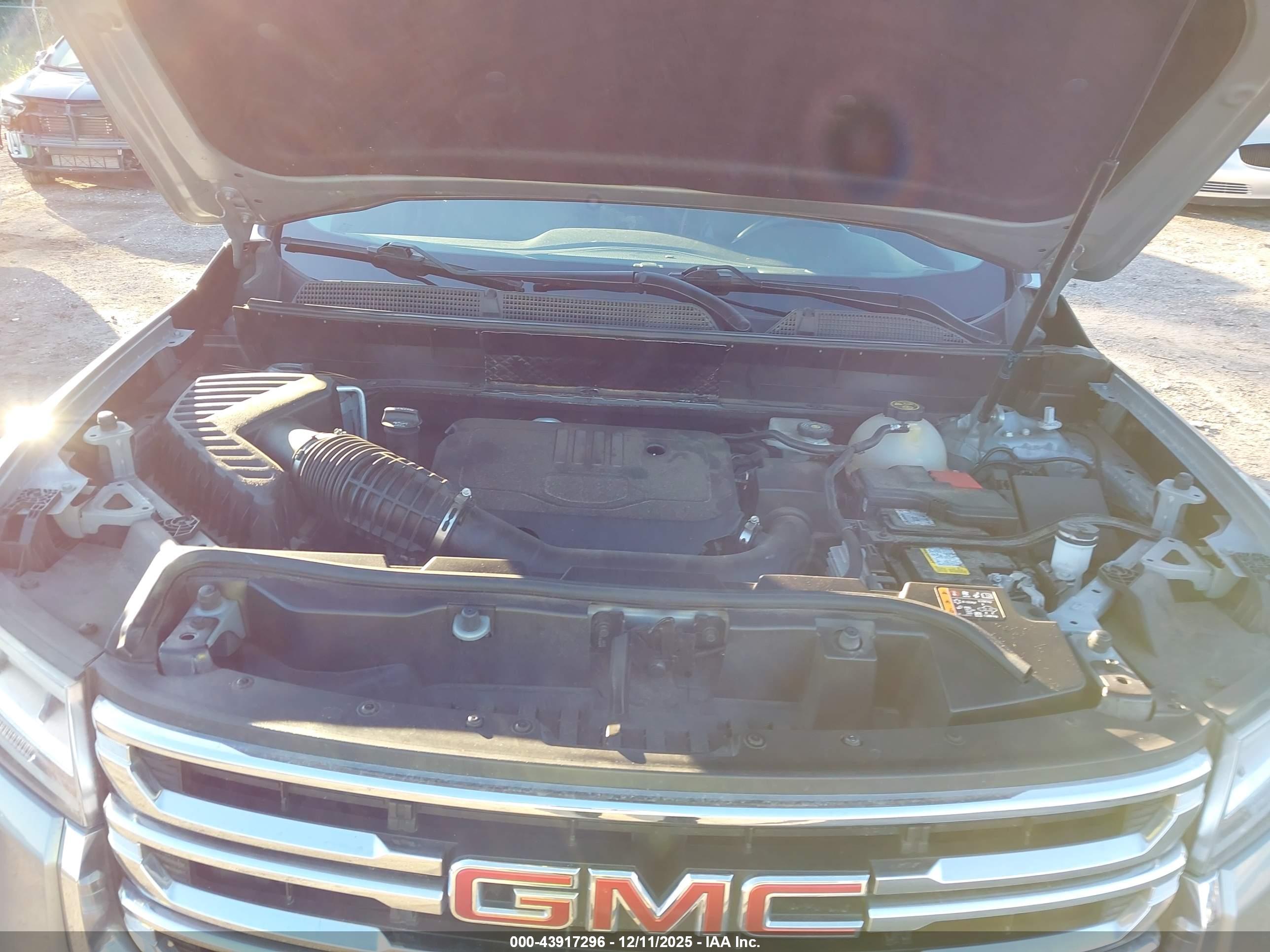 GMC ACADIA image 10