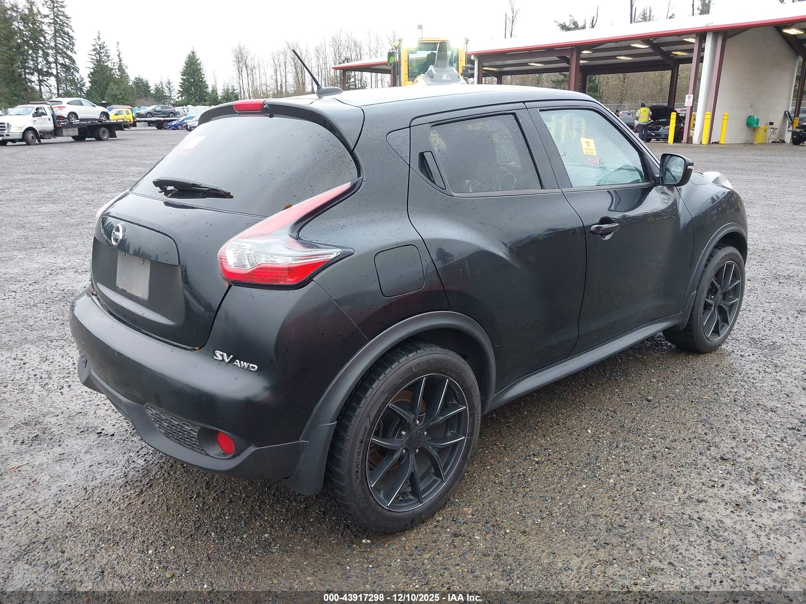 NISSAN JUKE image 4