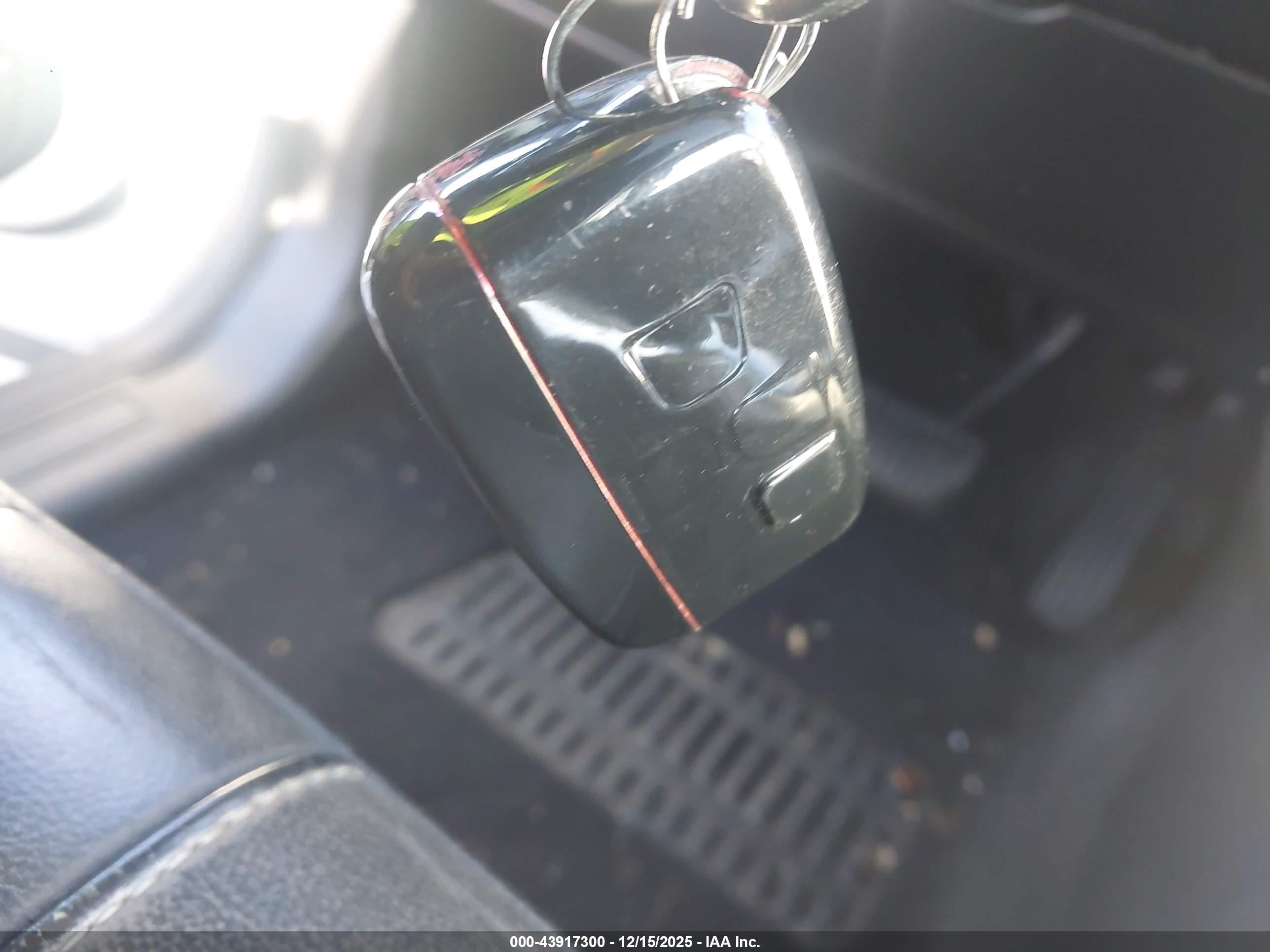 LAND ROVER image 11
