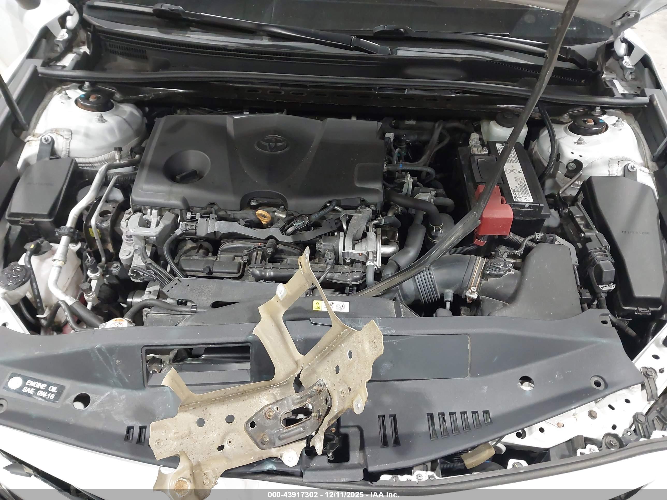 TOYOTA CAMRY image 10